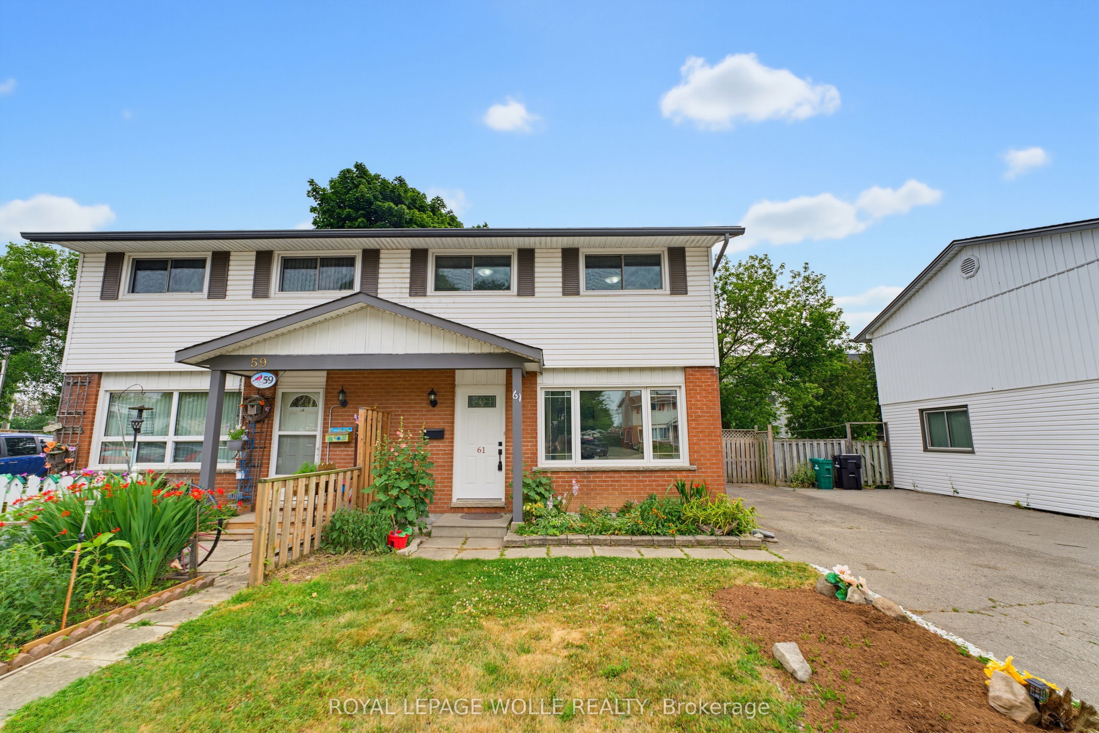 61 Balfour Crescent, Kitchener, ON N2C 1Z6