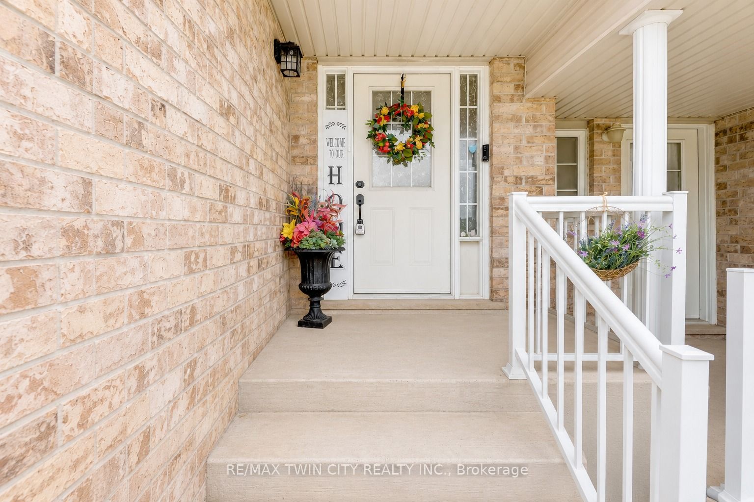 235 Red Clover Court, Kitchener, ON N2E 4J5 photo 3