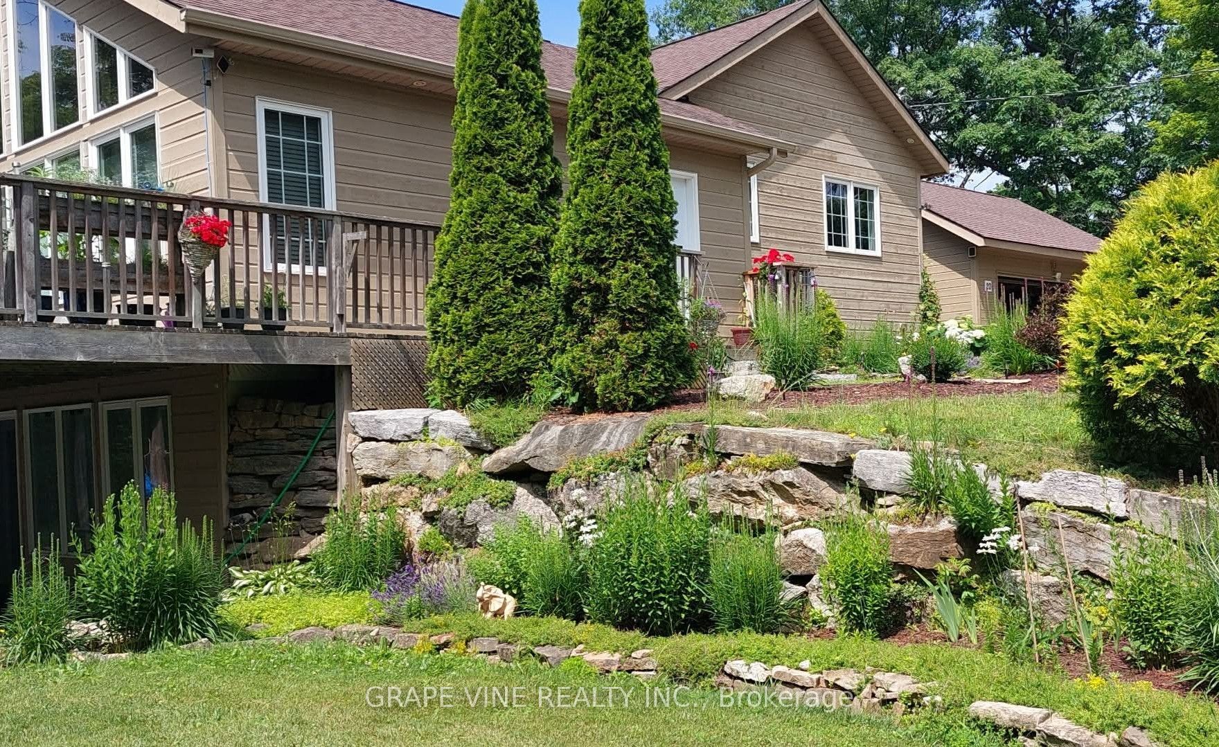 20 Bay Street, Rideau Lakes, ON K0G 1P0 photo 3