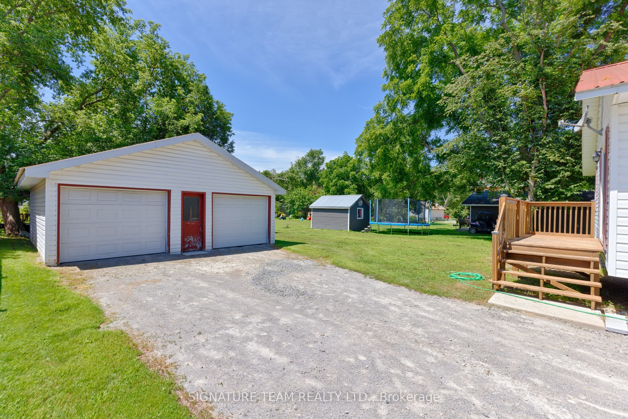 21 Elliott Street, Whitewater Region, ON K0J 1C0 photo 5