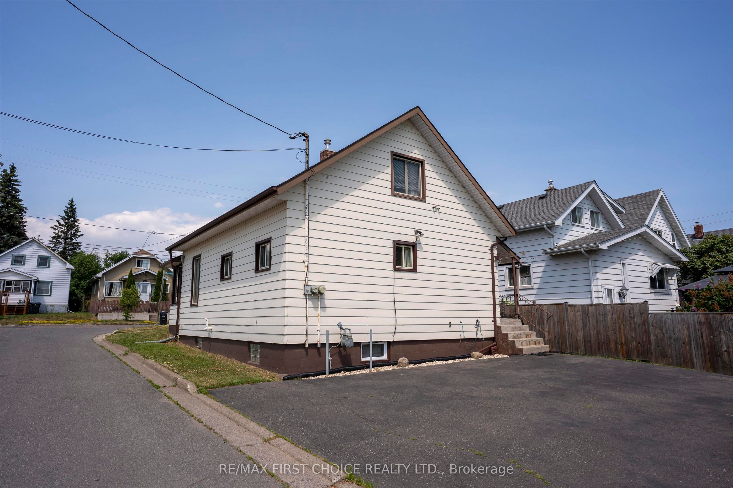 367 MARKLAND ST, Thunder Bay, ON P7B 2H9 photo 2