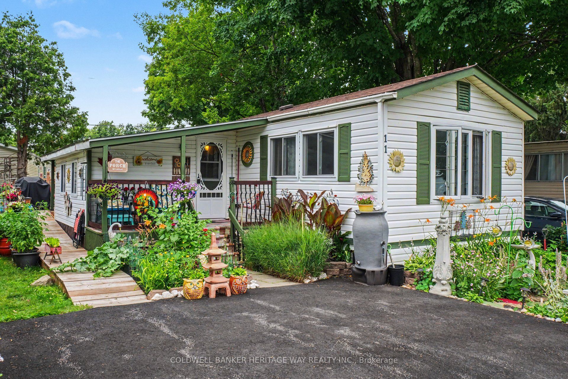 11 Oakwood Street, Beckwith, ON K7C 0S6 photo 3