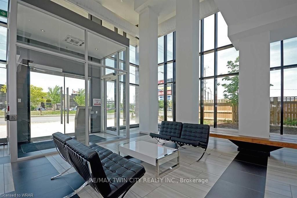 330 Phillip Street S2505, Waterloo, ON N2L 3W9 photo 3