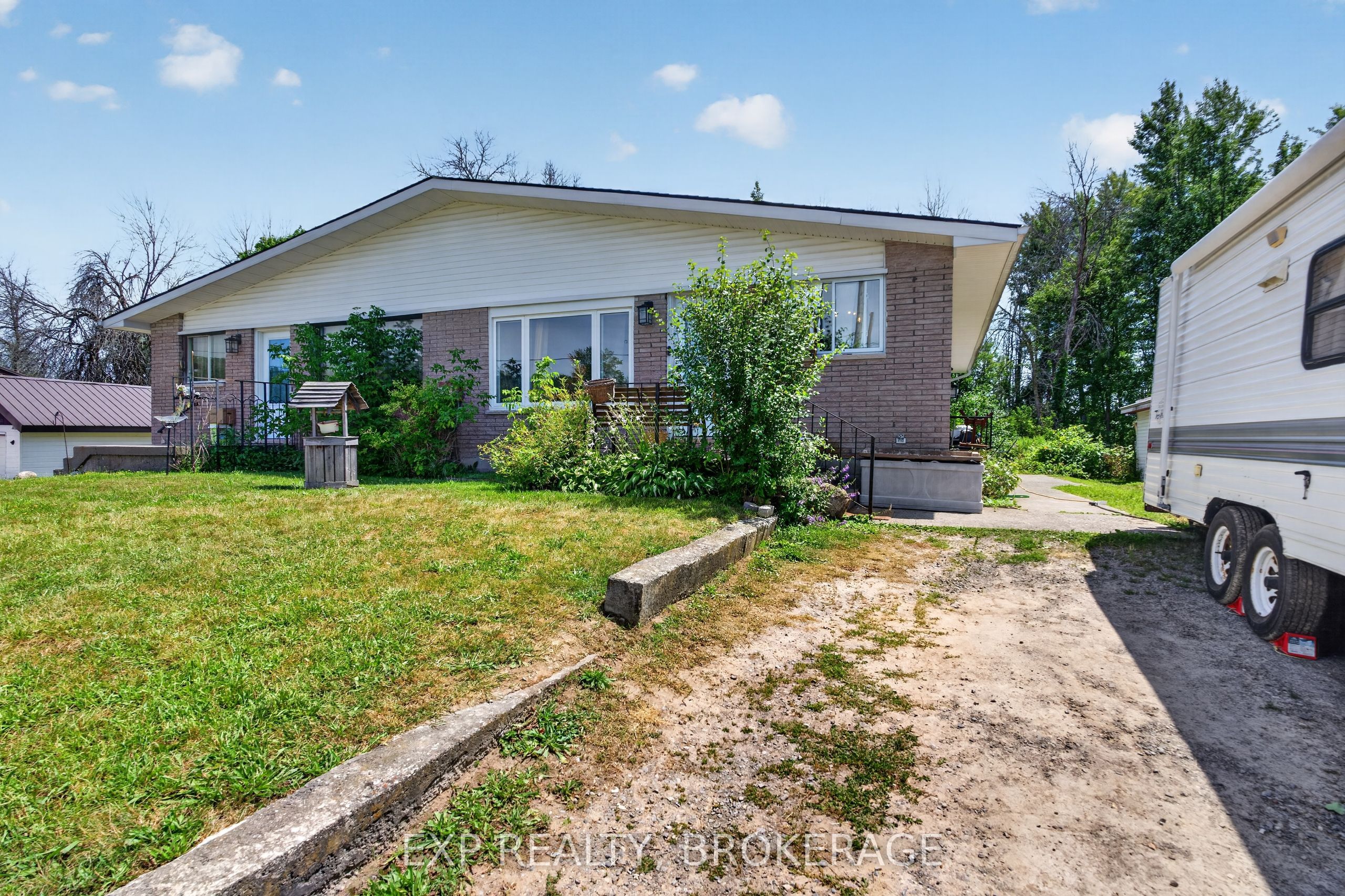370 MEYERS CREEK Road, Quinte West, ON K8V 5P8 photo 3