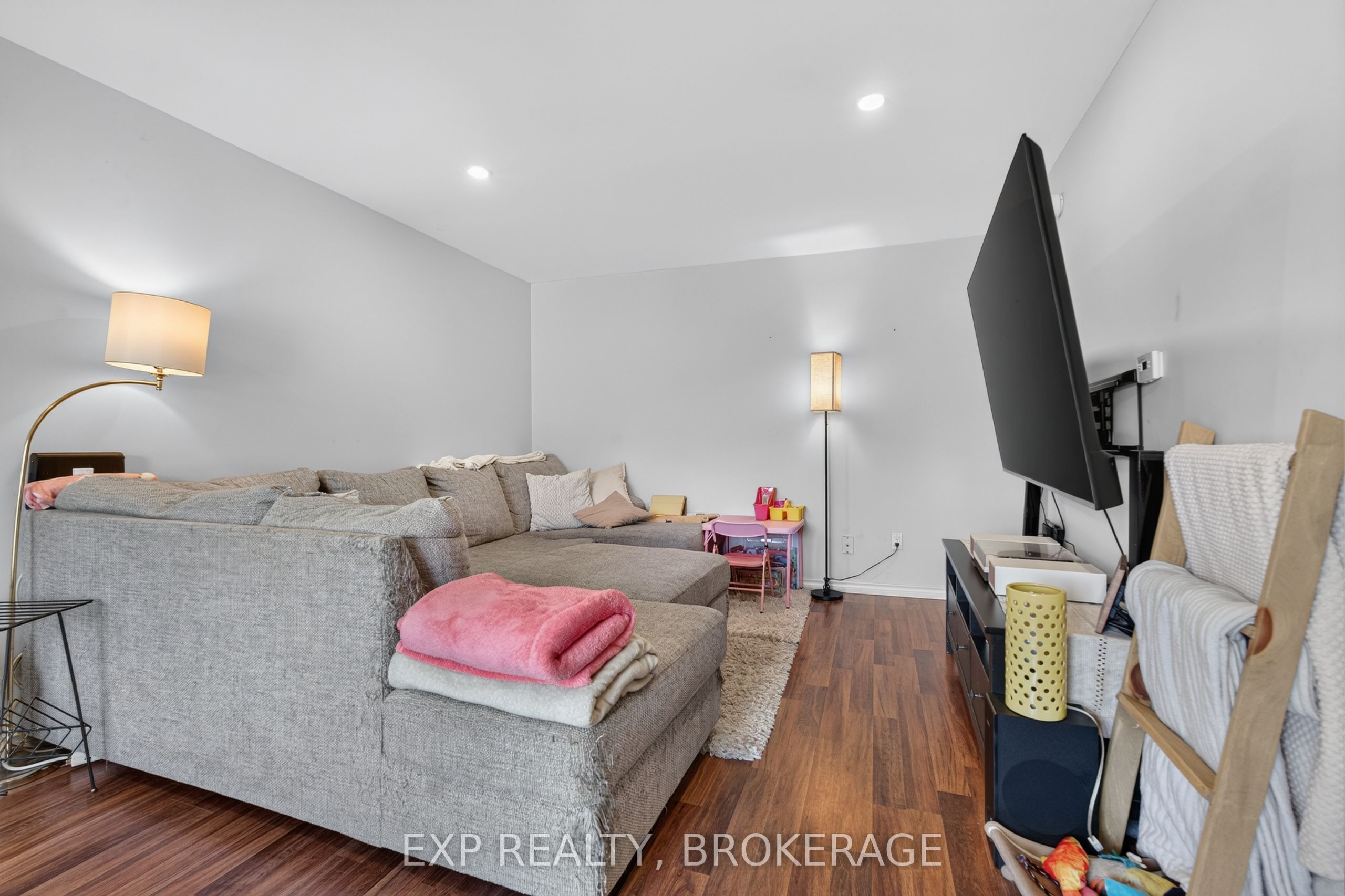 370 MEYERS CREEK Road, Quinte West, ON K8V 5P8 photo 5