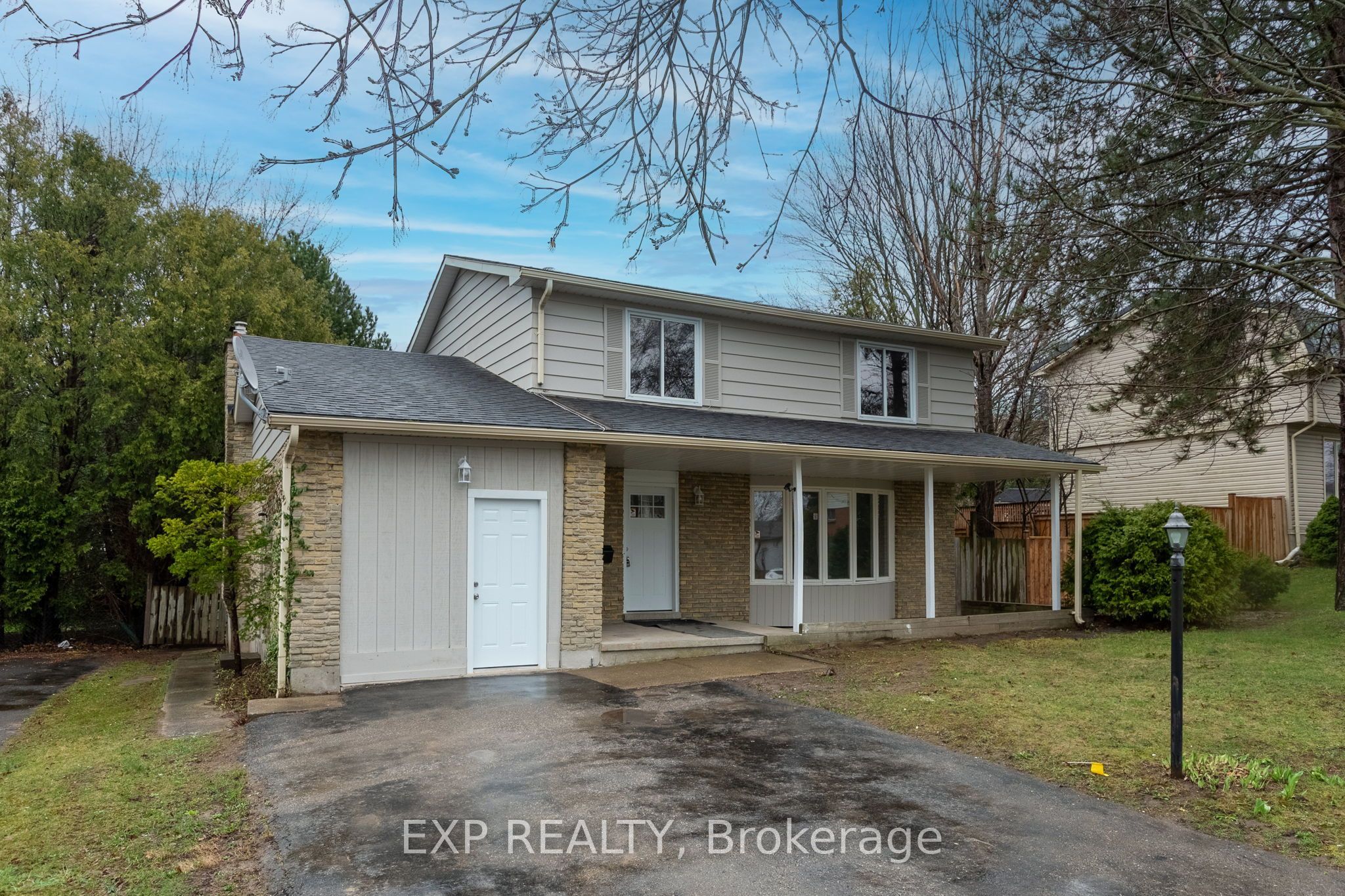 614 Chiddington Avenue, London South, ON N6C 2W5