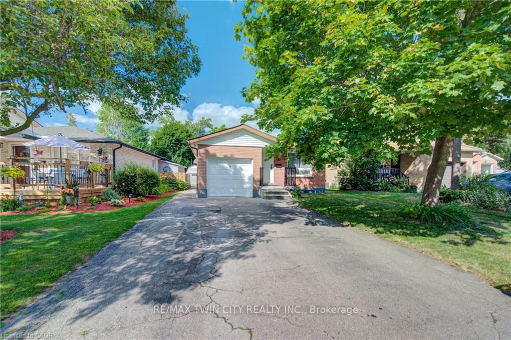 8 Pamela Place, Guelph, ON N1H 8C9 photo 3
