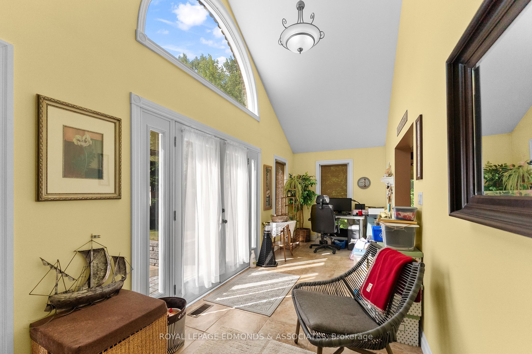219 Zanders Road, Laurentian Valley, ON K8A 6W8 photo 5