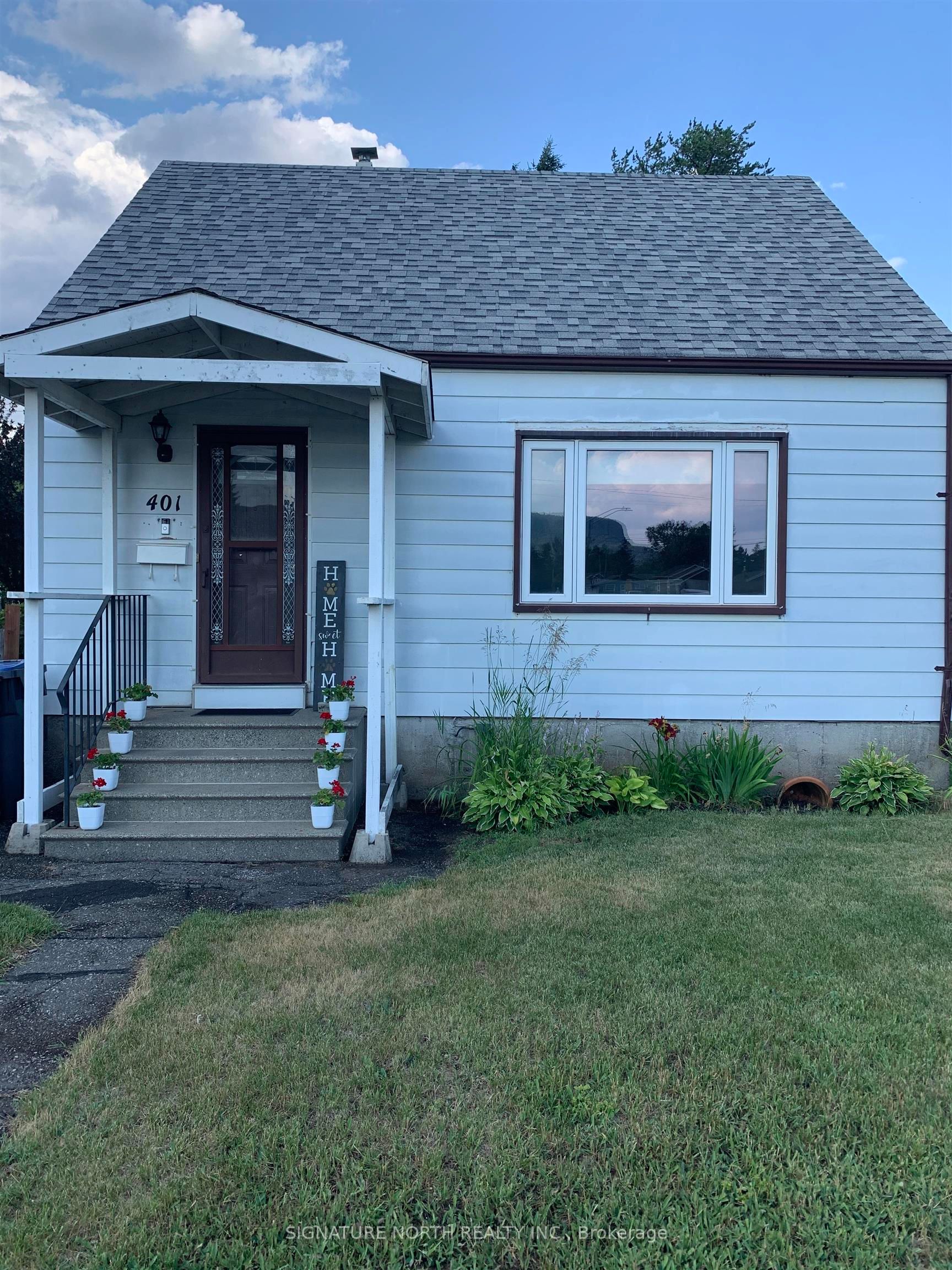 401 Christina Street W, Thunder Bay, ON P7E 4P9
