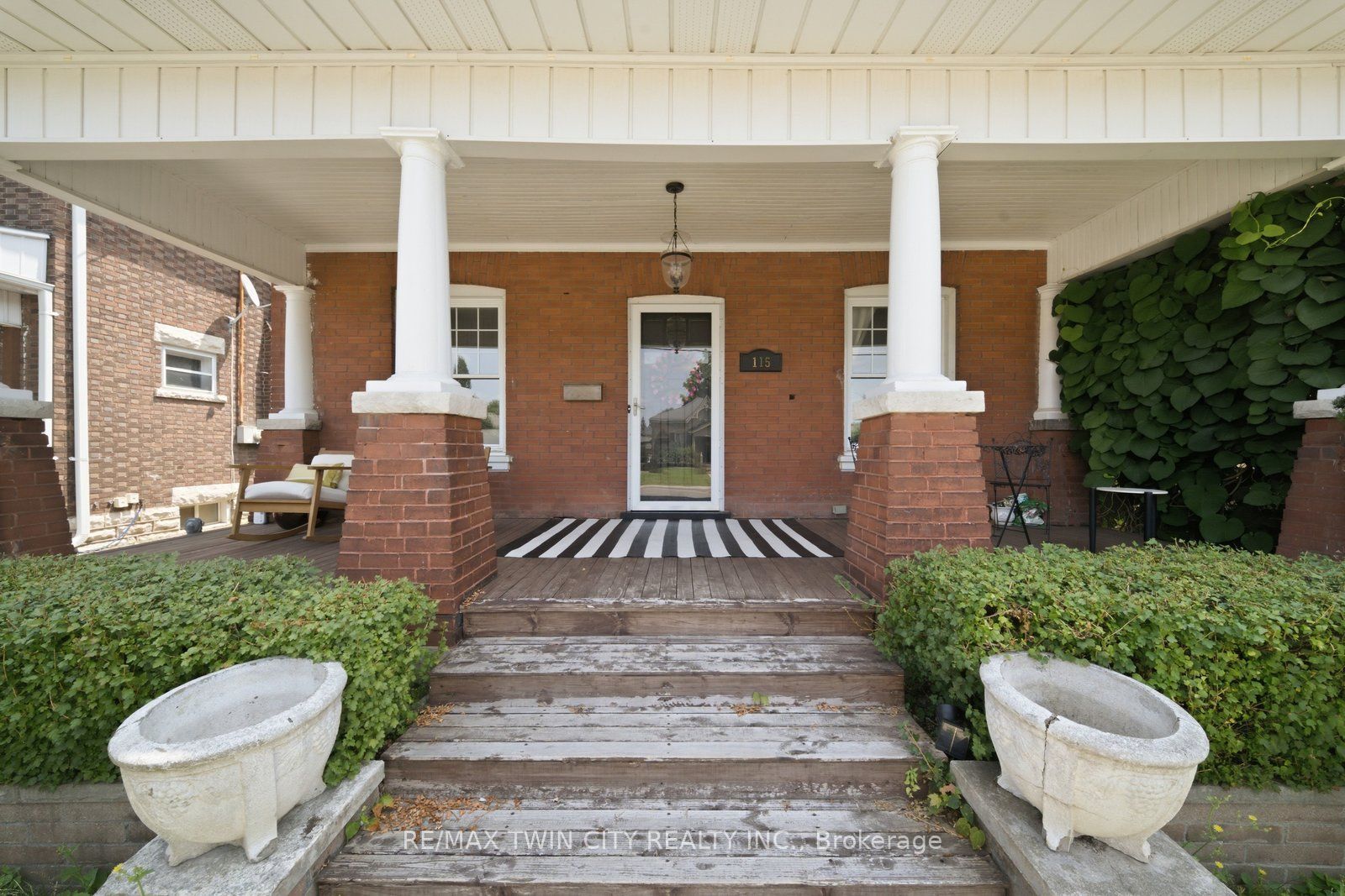 115 St Paul Avenue, Brantford, ON N3T 4G1 photo 4