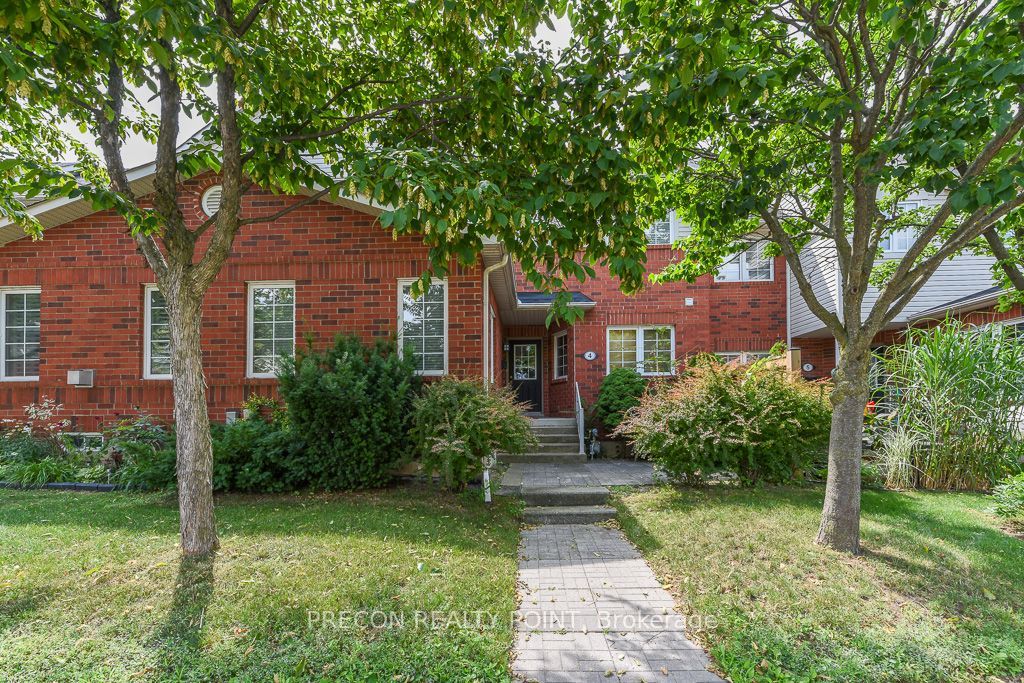 100 Beddoe Drive 4, Hamilton, ON L8P 4Z2 photo 4