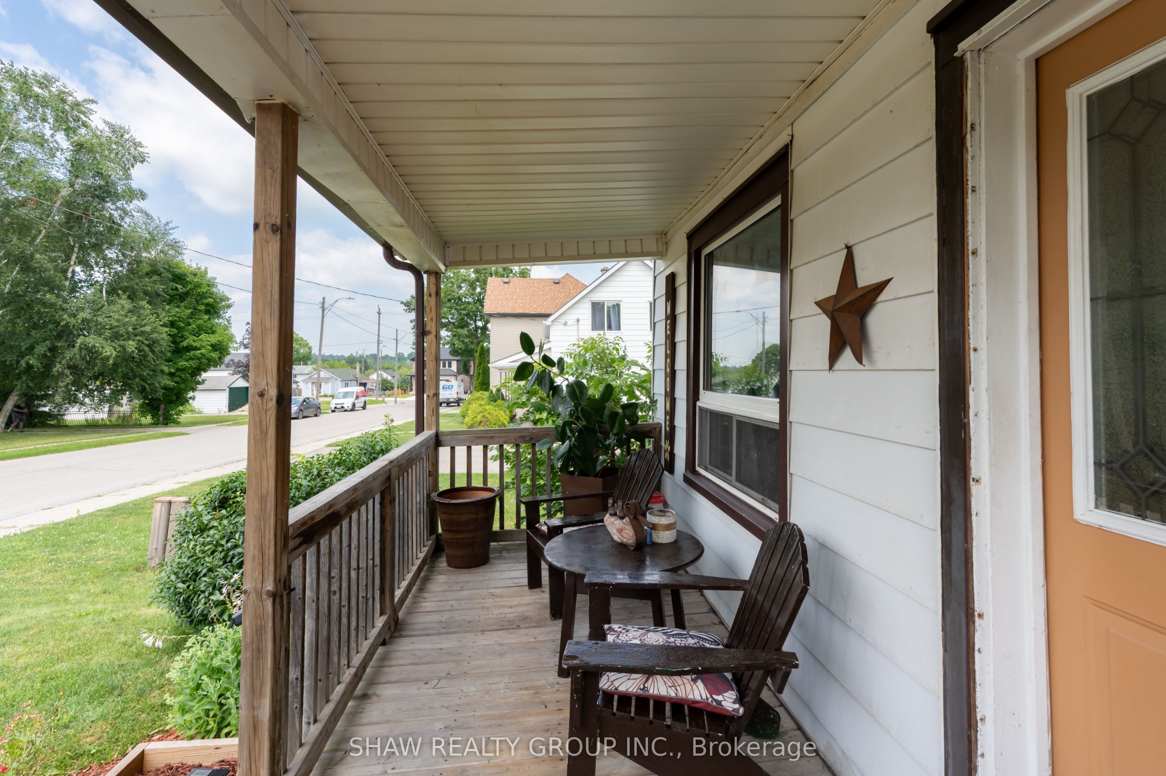 127 Bond St Street, Ingersoll, ON N5C 3A8 photo 4