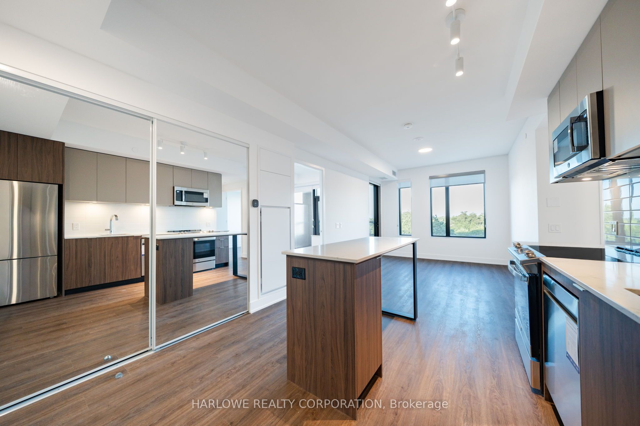 500 Upper Wellington Street 402, Hamilton, ON L9A 0C7 photo 5