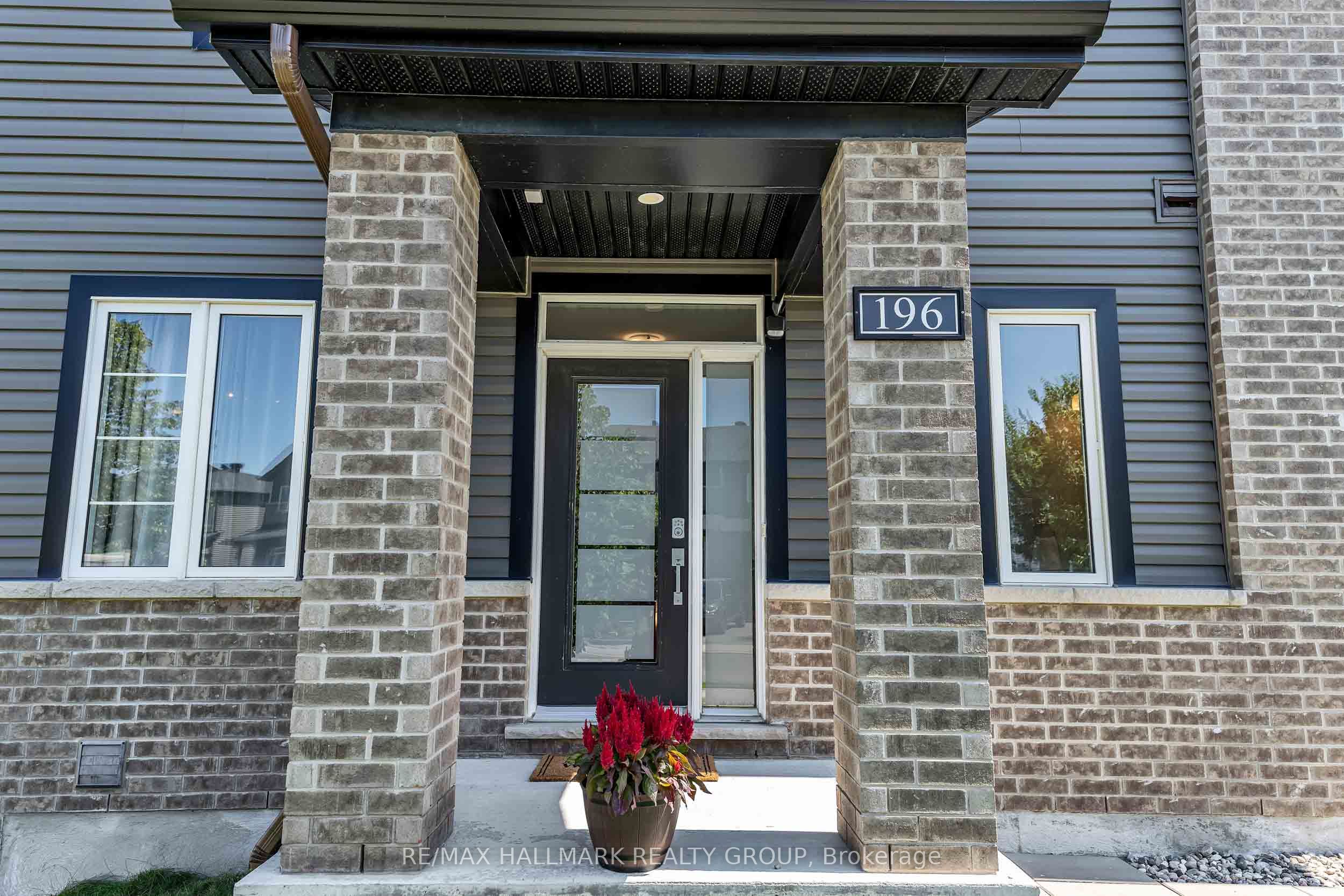 196 Bending Way, Barrhaven, ON K2J 6P2 photo 3