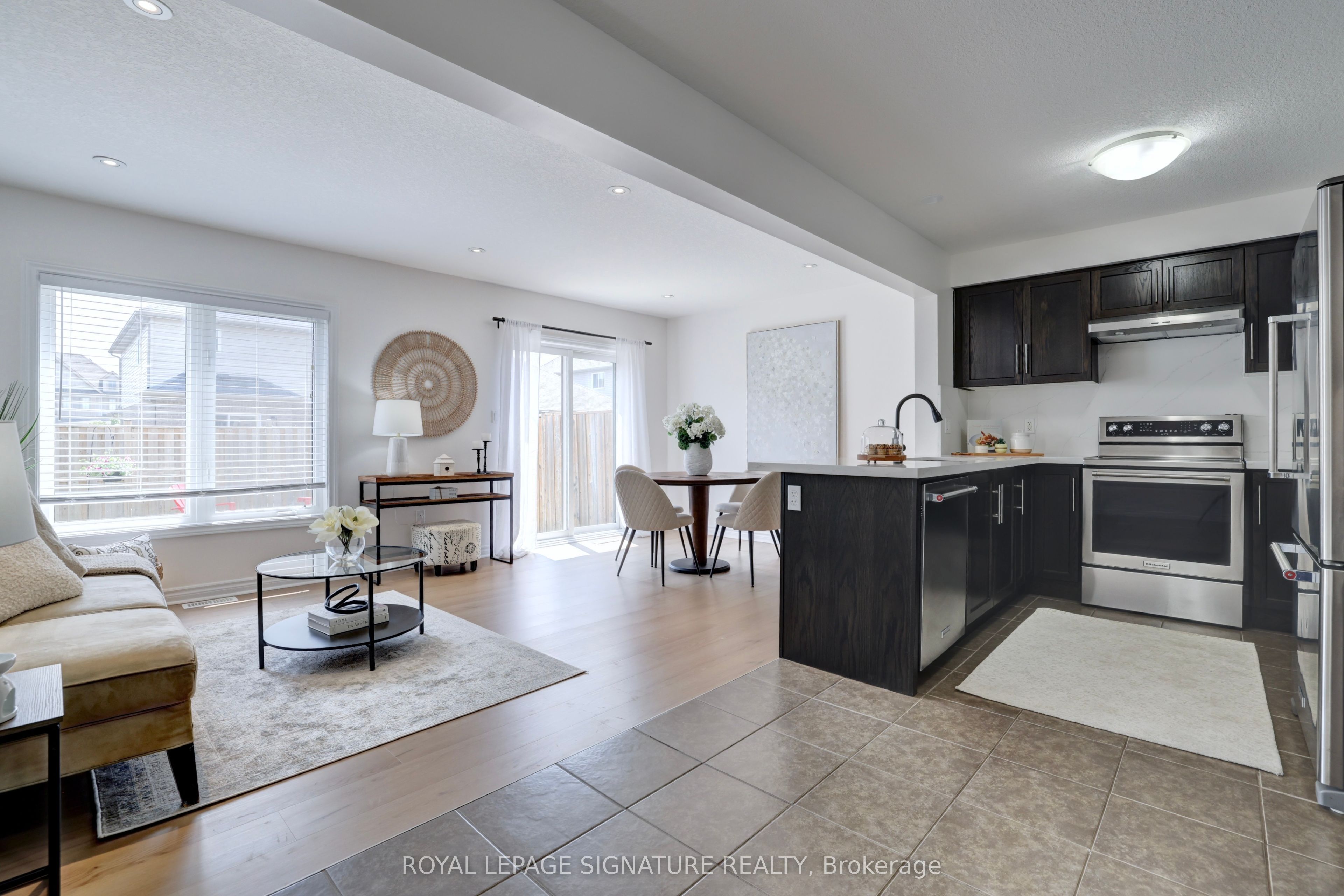 155 William Street, Waterloo, ON N3B 0C2 photo 5