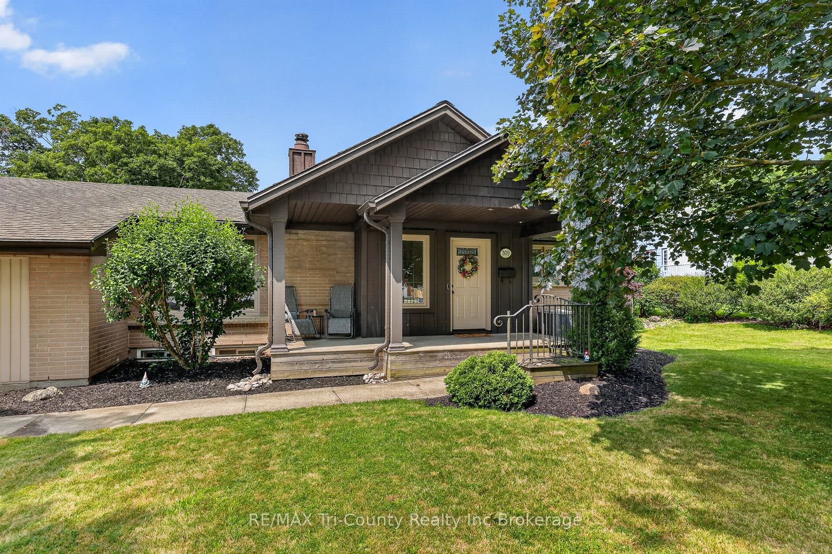 309 Quarterline Road, Tillsonburg, ON N4G 4E7 photo 2