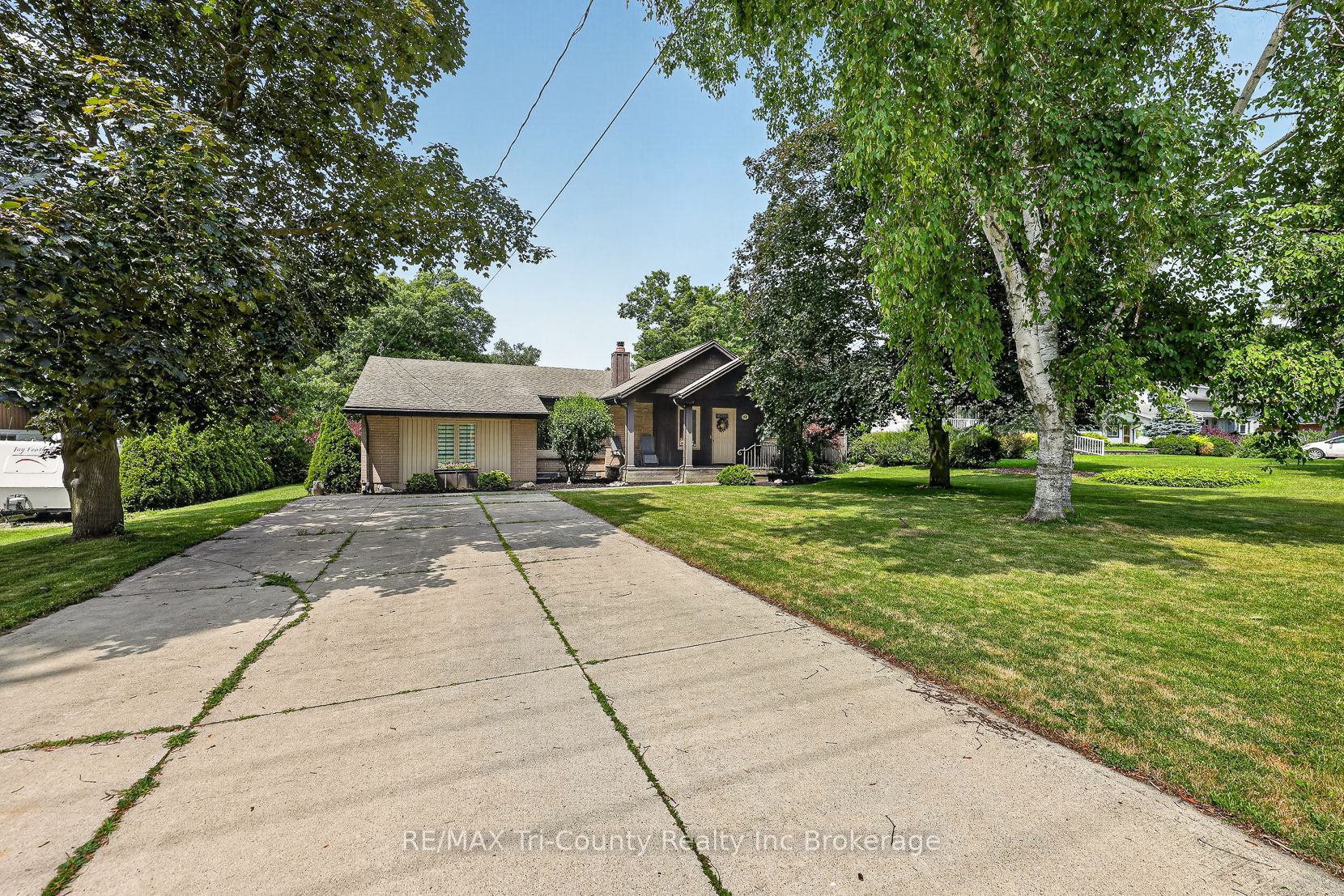 309 Quarterline Road, Tillsonburg, ON N4G 4E7 photo 3