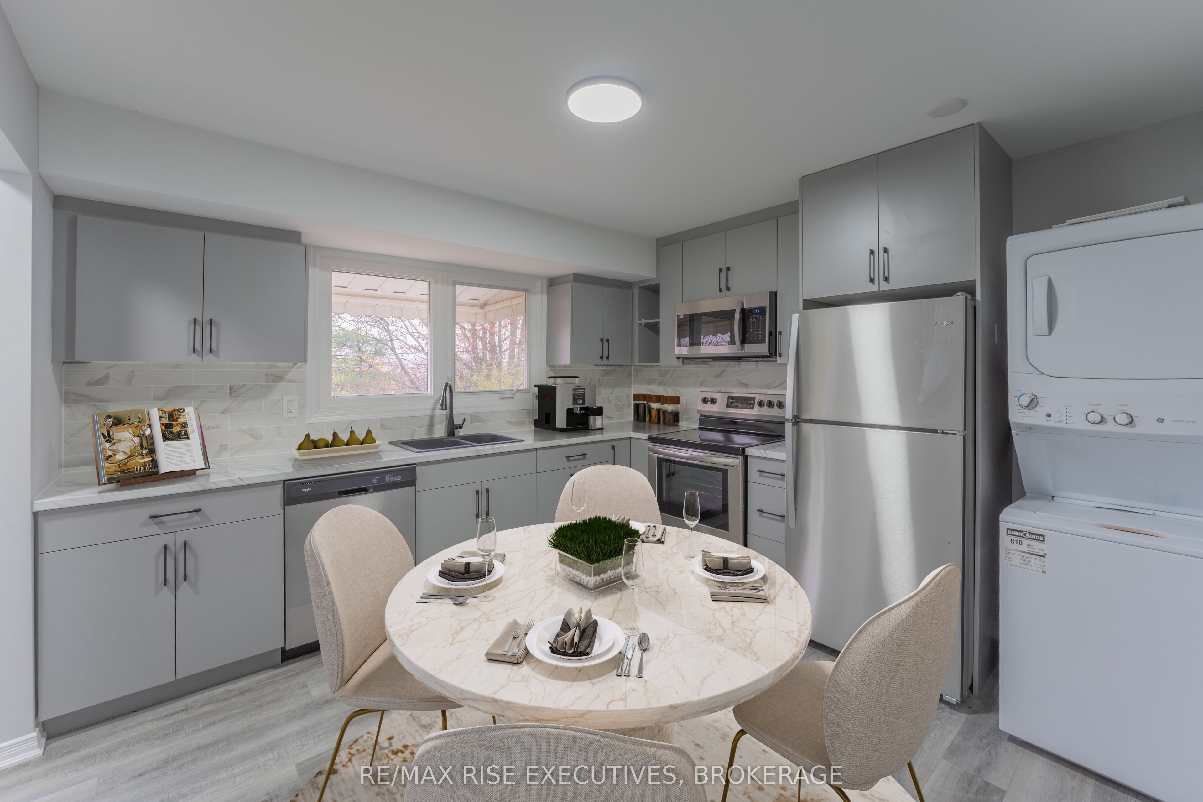 811 Overlea Court 2, Kingston, ON K7M 6Z8 photo 4