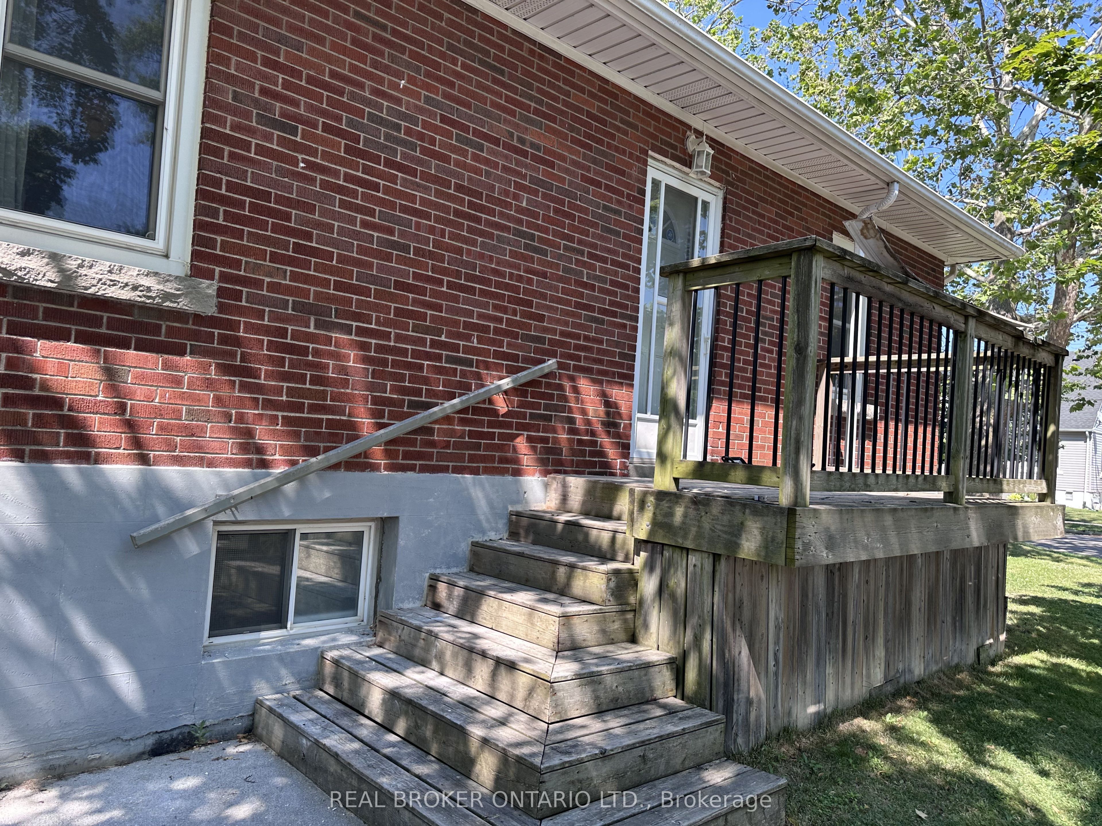 311 WALLACE Avenue S Lower, Welland, ON L3B 1R8 photo 2