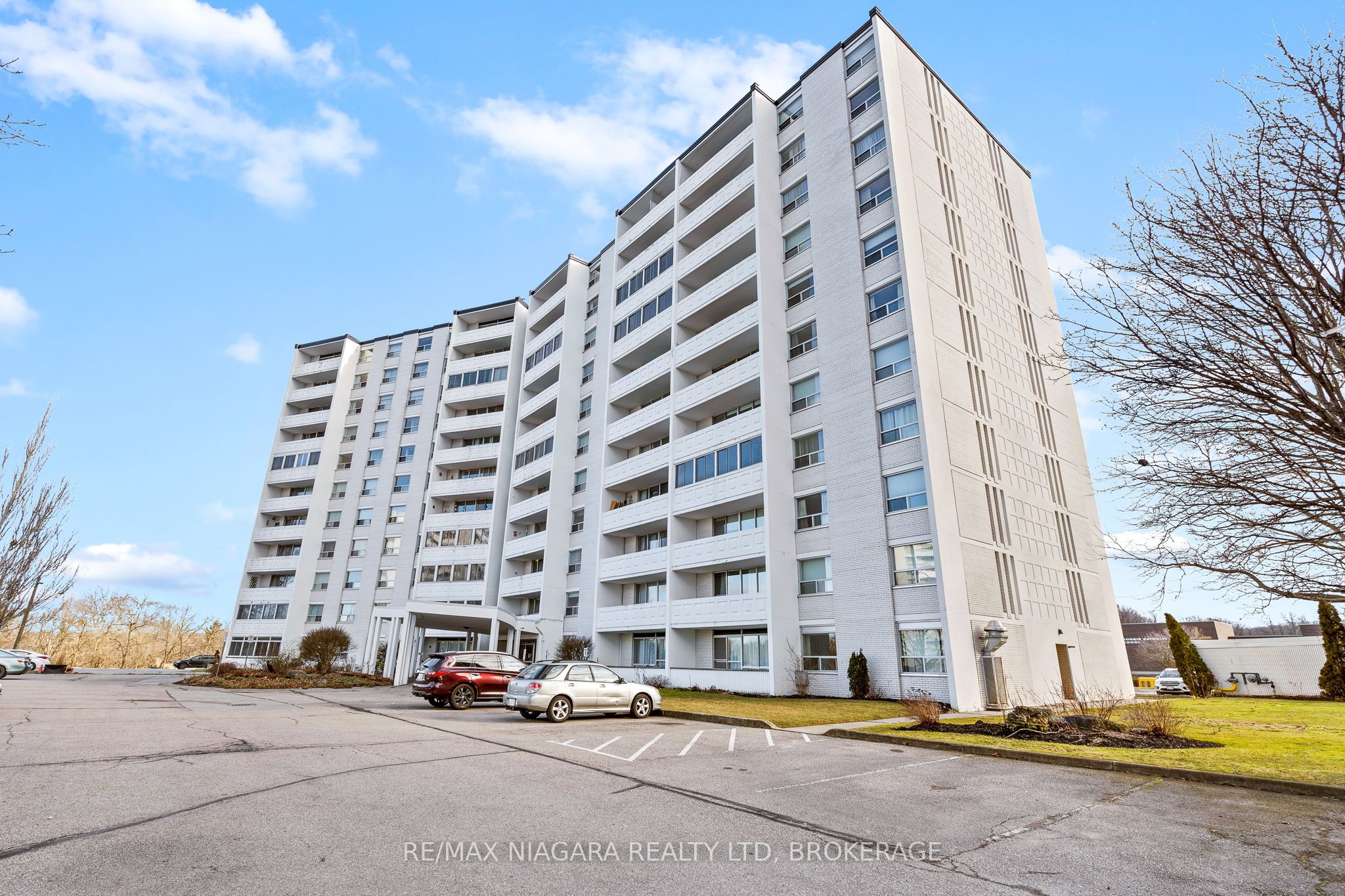 35 TOWERING HEIGHTS Boulevard 1003, St. Catharines, ON L2T 3G8 photo 4