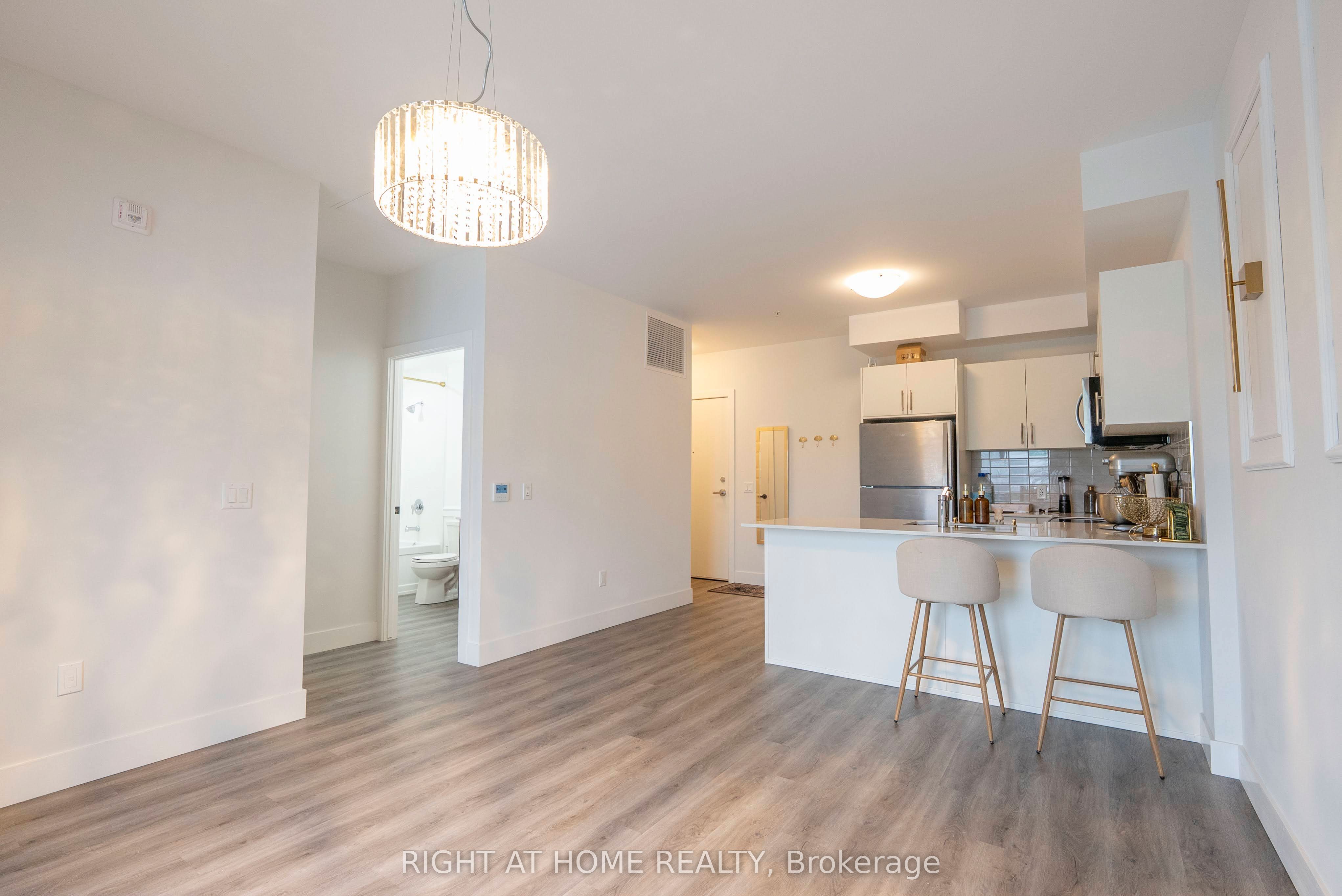 1000 Lackner Place E 302, Kitchener, ON N2A 0L9
