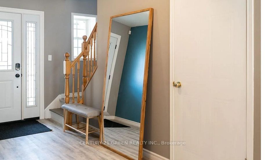 7 Swartz Street, Kitchener, ON N2E 4A7 photo 2