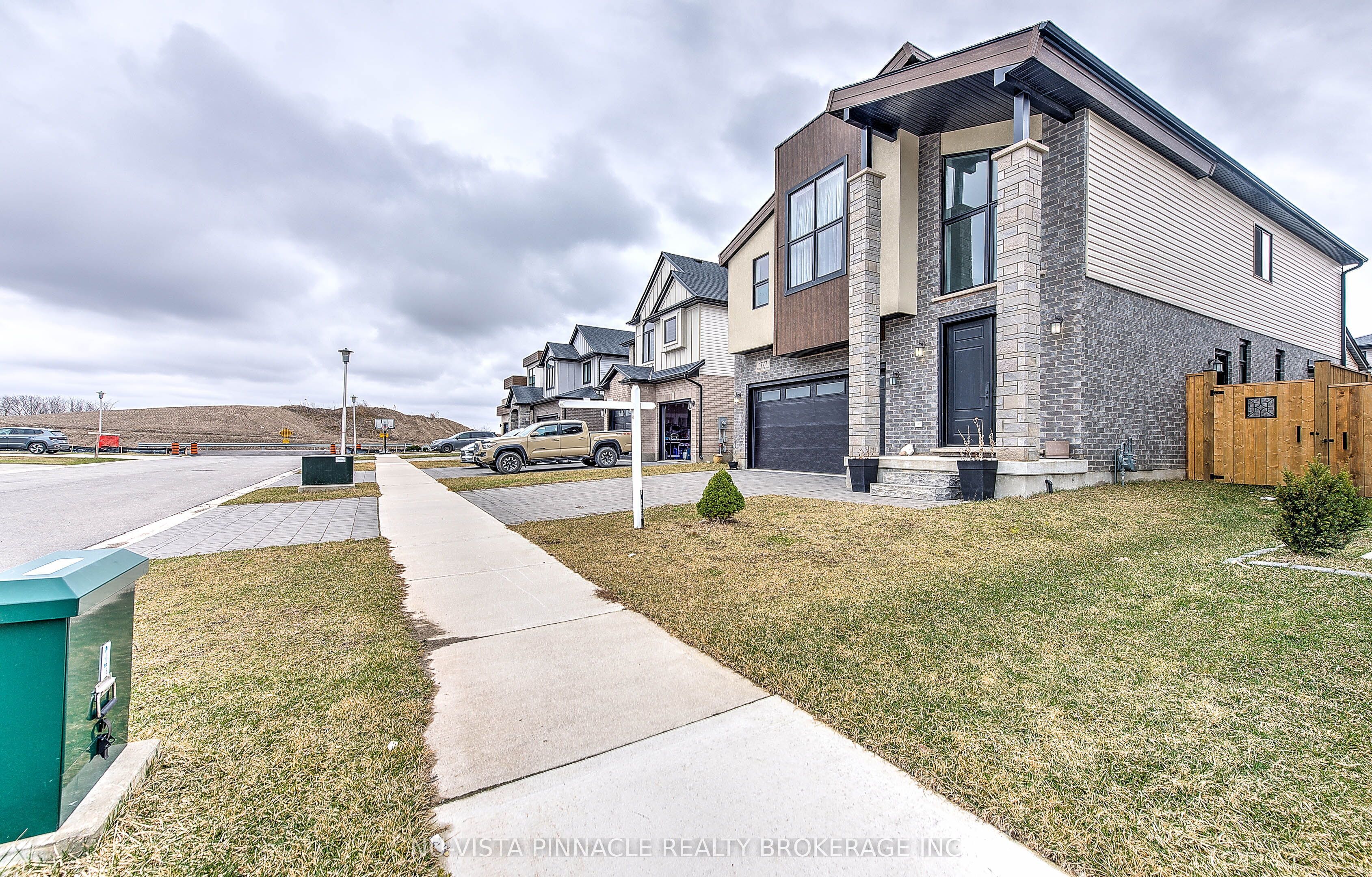 1777 Brayford Avenue, London South, ON N6K 0H4 photo 5