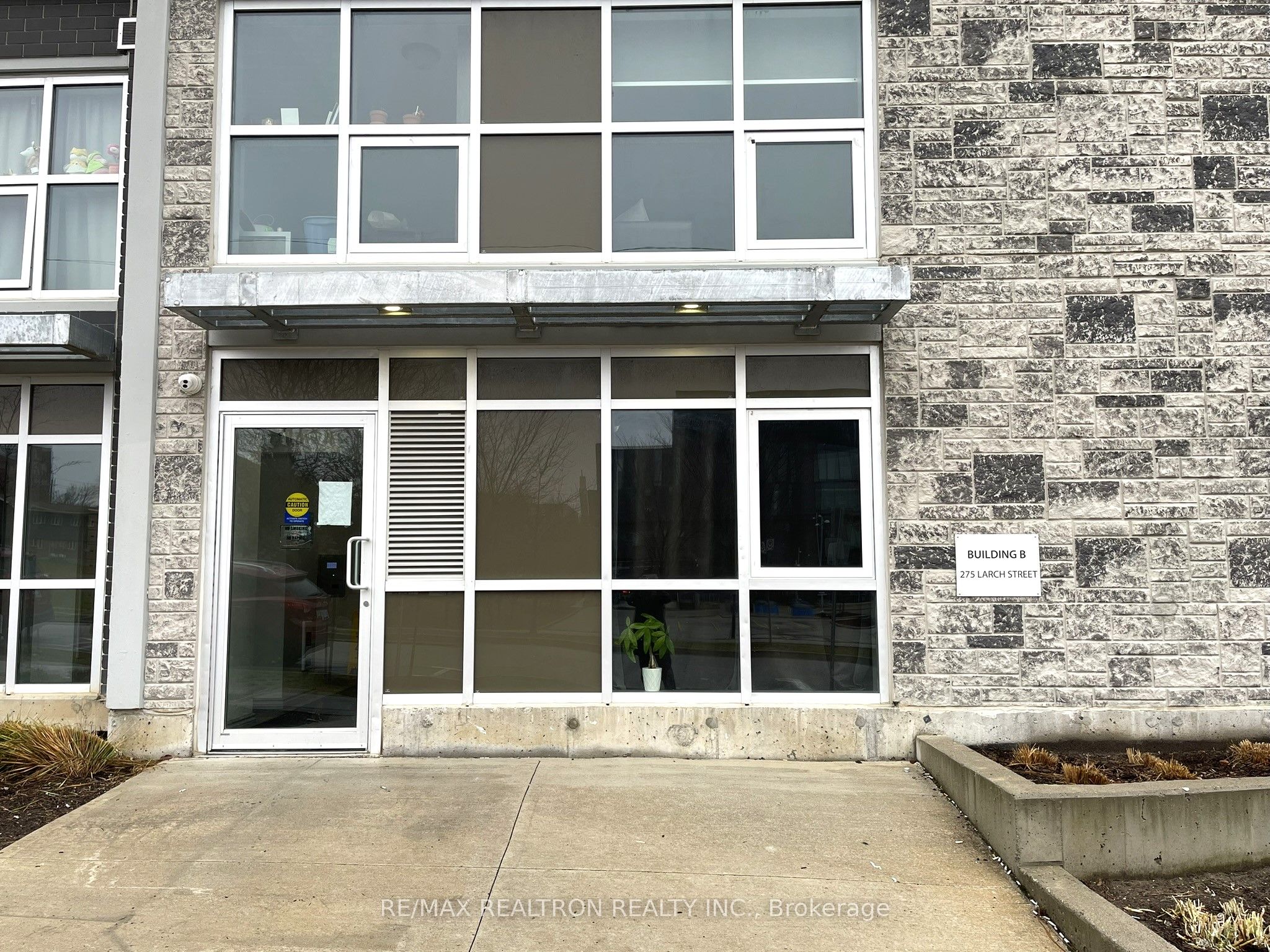 275 Larch Street B302, Waterloo, ON N2L 3R2 photo 3