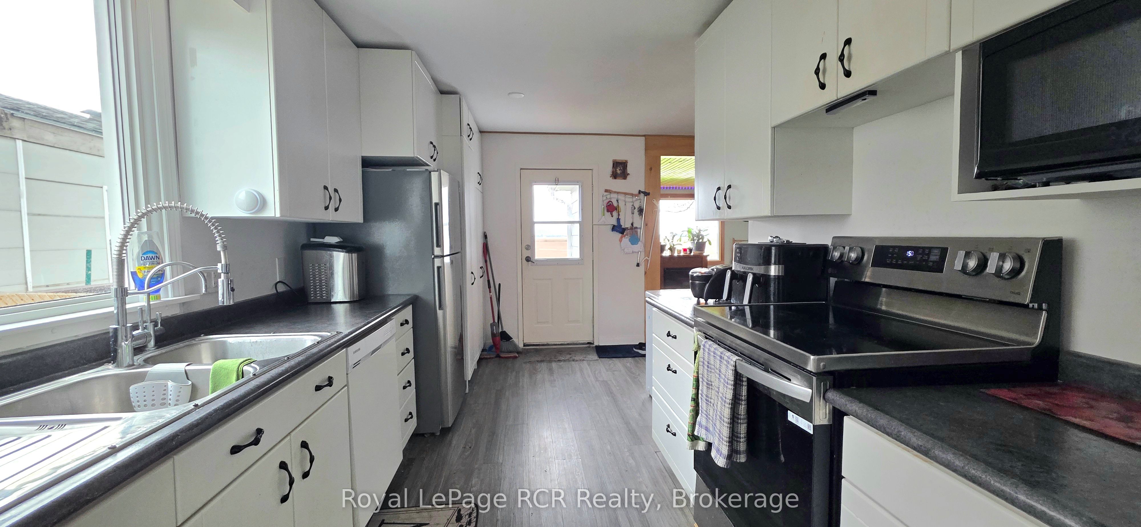 10 Quebec Road, Huron East, ON N0M 1L0 photo 5