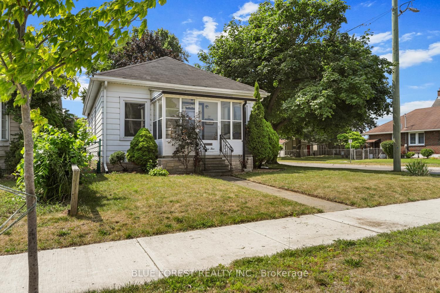 25 Major Street, London East, ON N5Z 1E2 photo 3