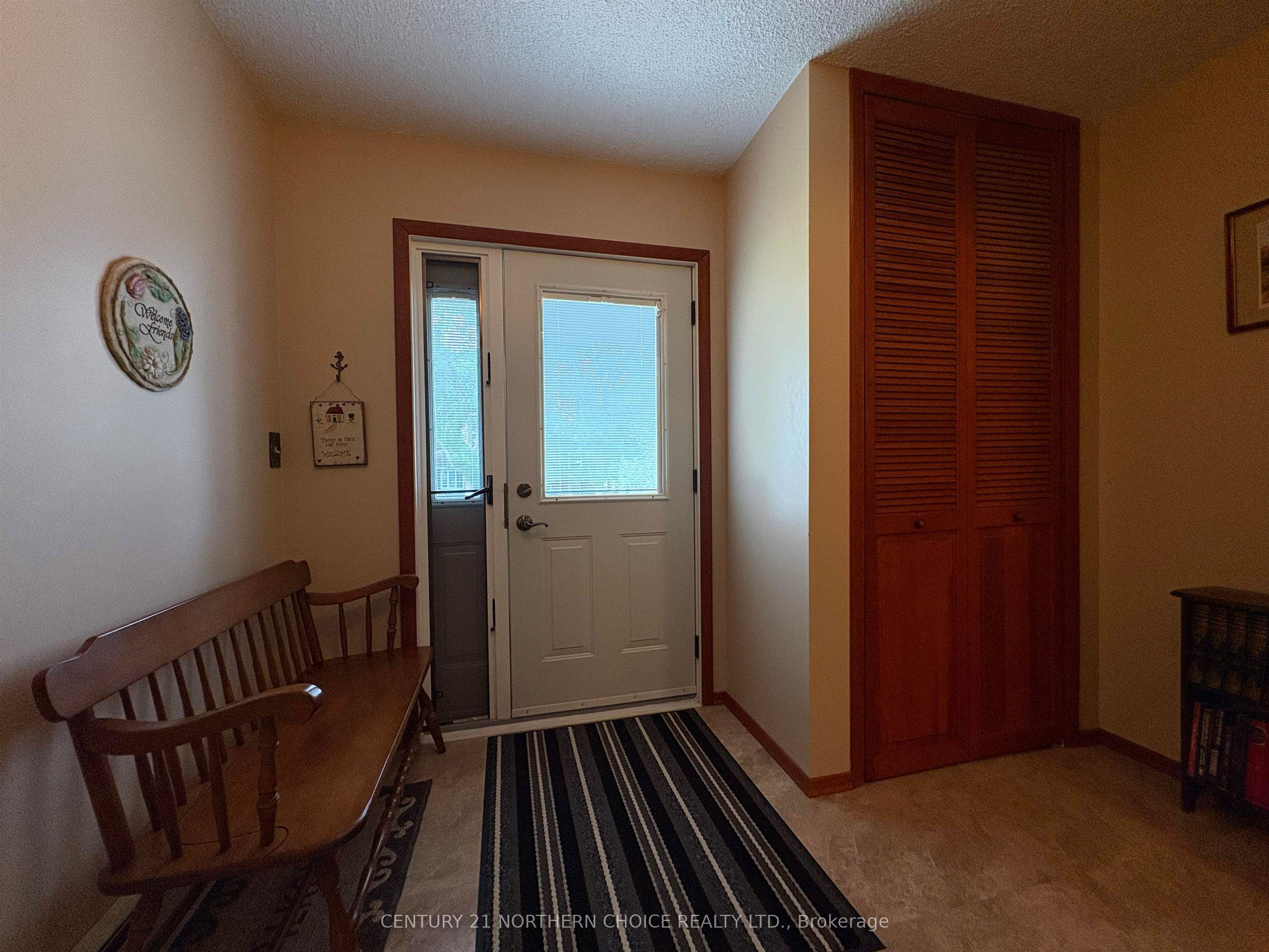952 Russell Byway, Fort Frances, ON P9A 3N9 photo 4