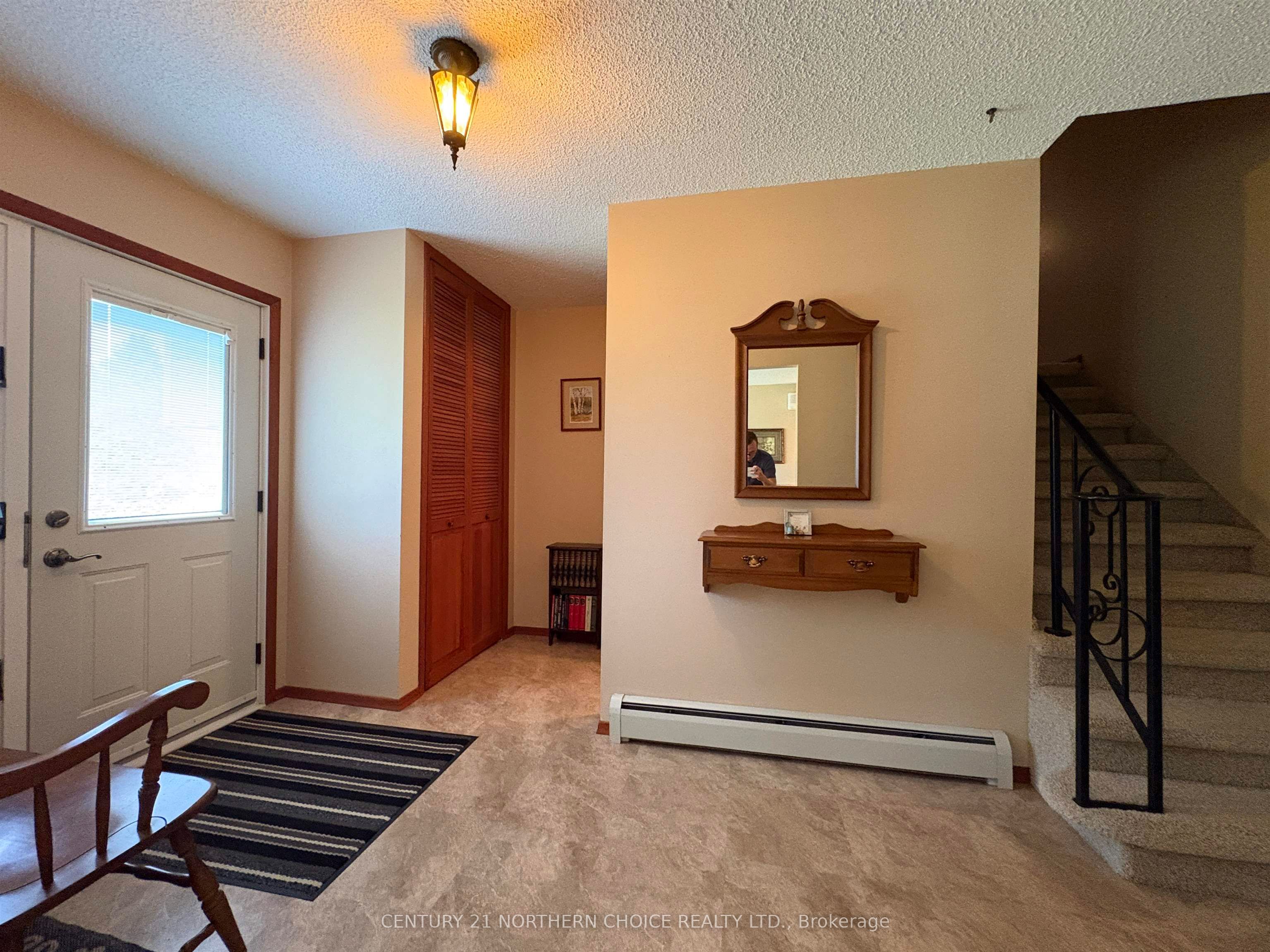952 Russell Byway, Fort Frances, ON P9A 3N9 photo 5