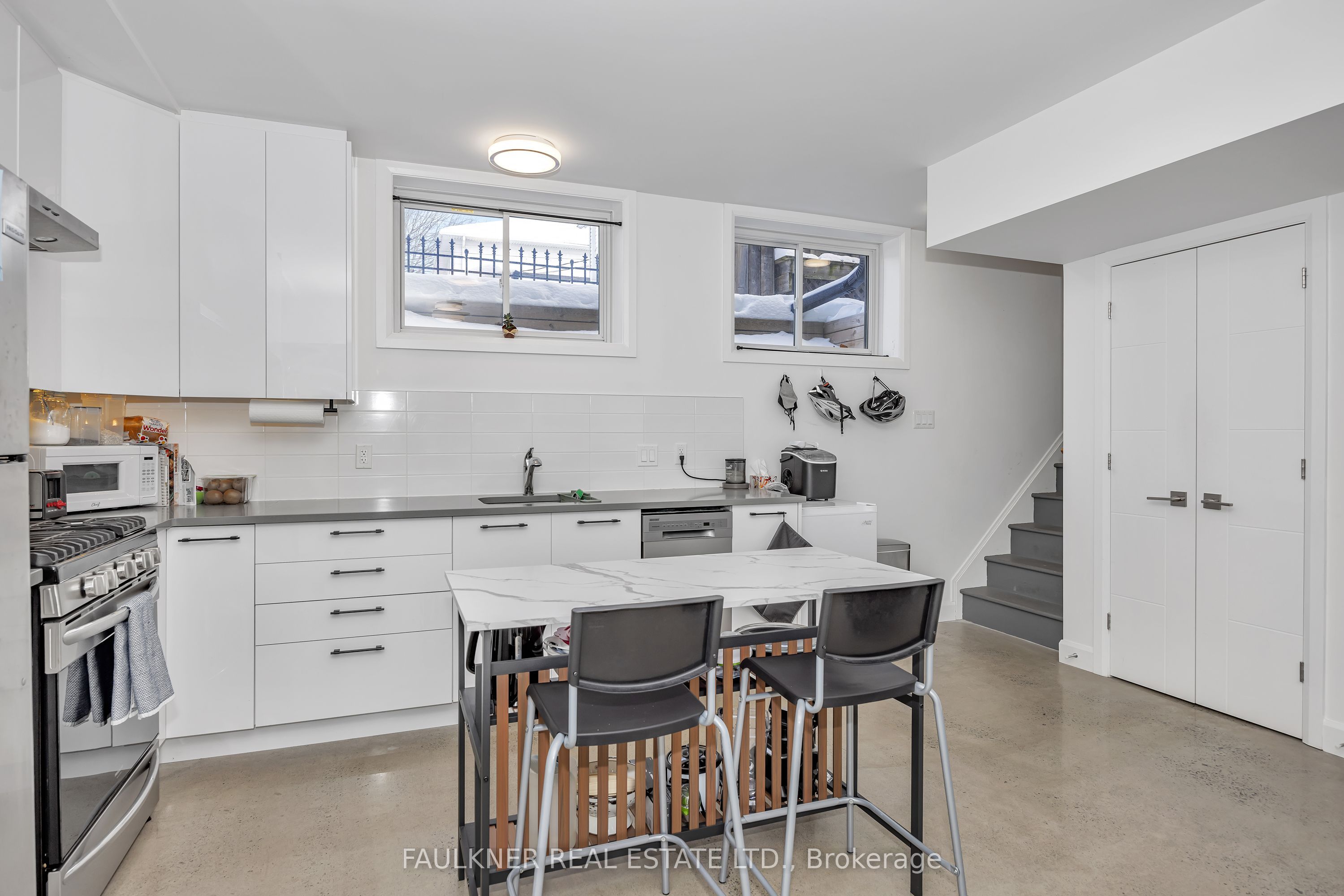 143 Columbus Avenue B, Overbrook - Castleheights and Area, ON K1K 1P9 photo 5