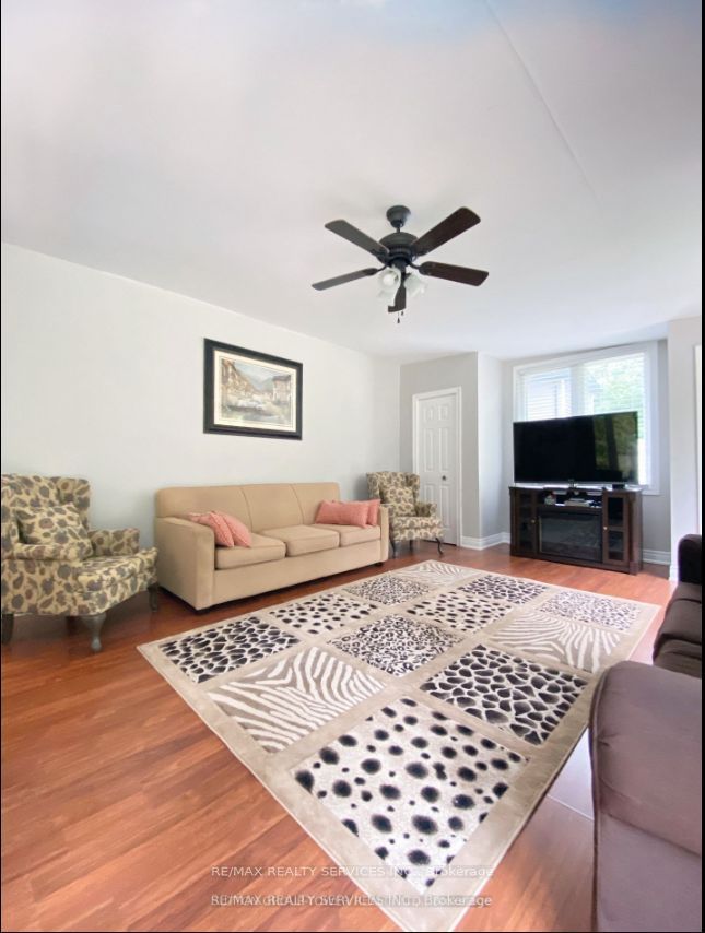 4870 mapleview Crescent, Port Colborne, ON L0S 1R0 photo 4