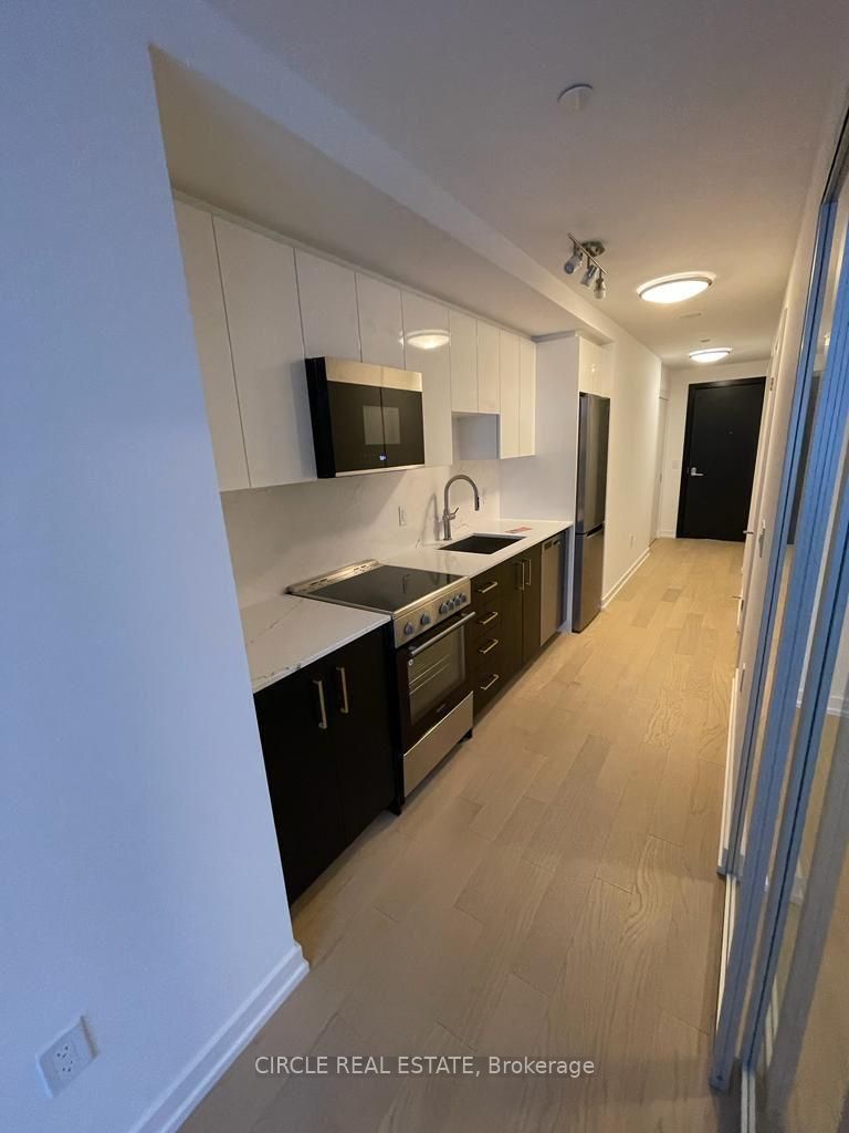 15 Wellington Street S 703, Kitchener, ON N2G 0E4 photo 5