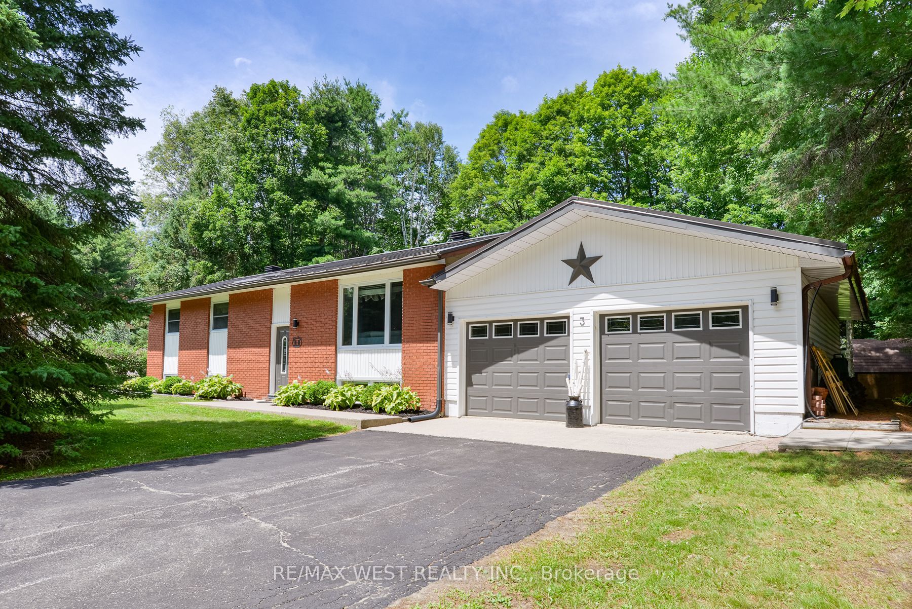 3 Mccrank Drive, Bracebridge, ON P1L 1A9