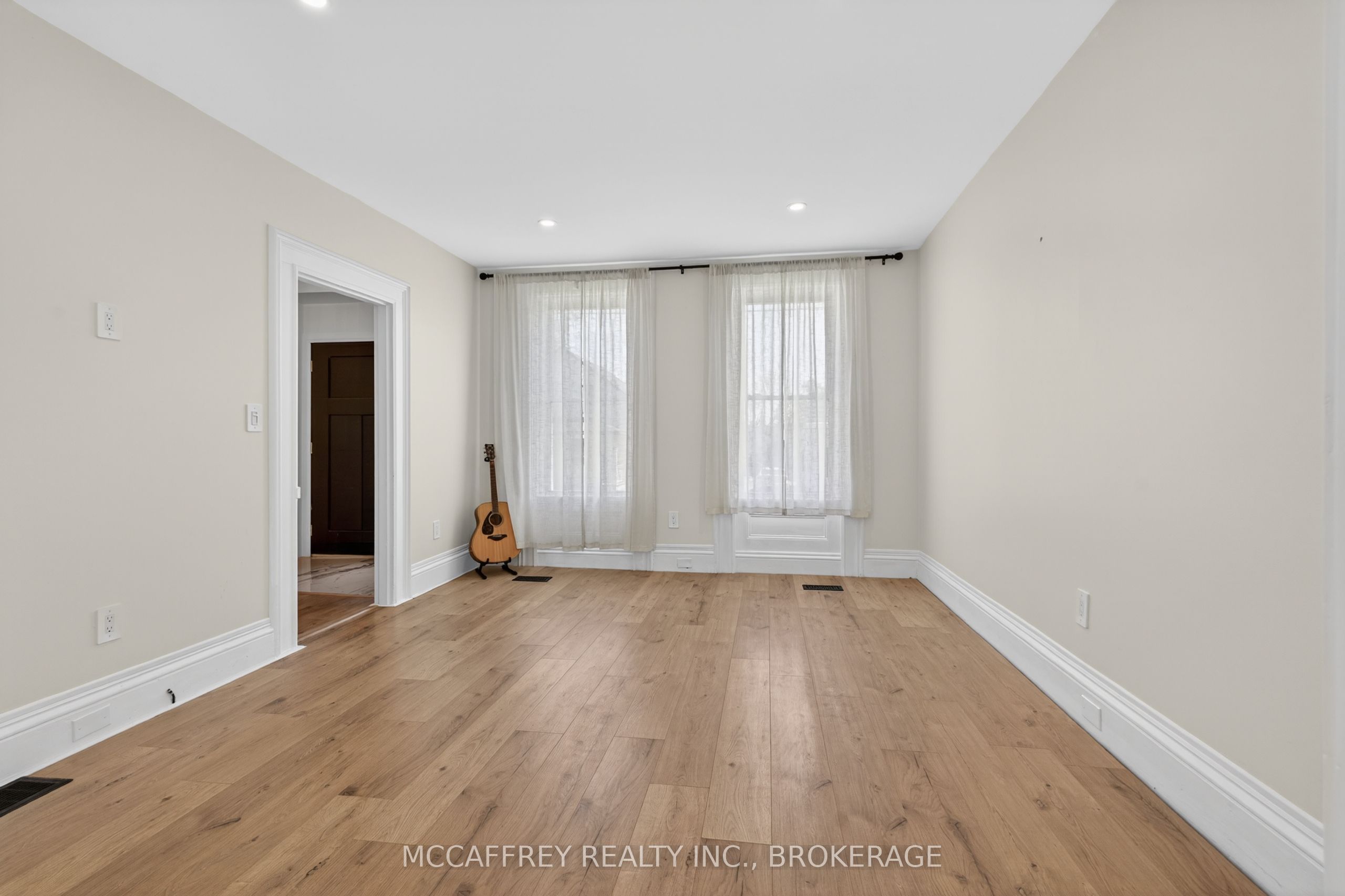 55 Bridge Street W, Greater Napanee, ON K7R 2C4 photo 5