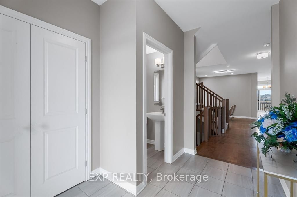 848 SNOWDROP Crescent, Blossom Park - Airport and Area, ON K1T 0X7 photo 4