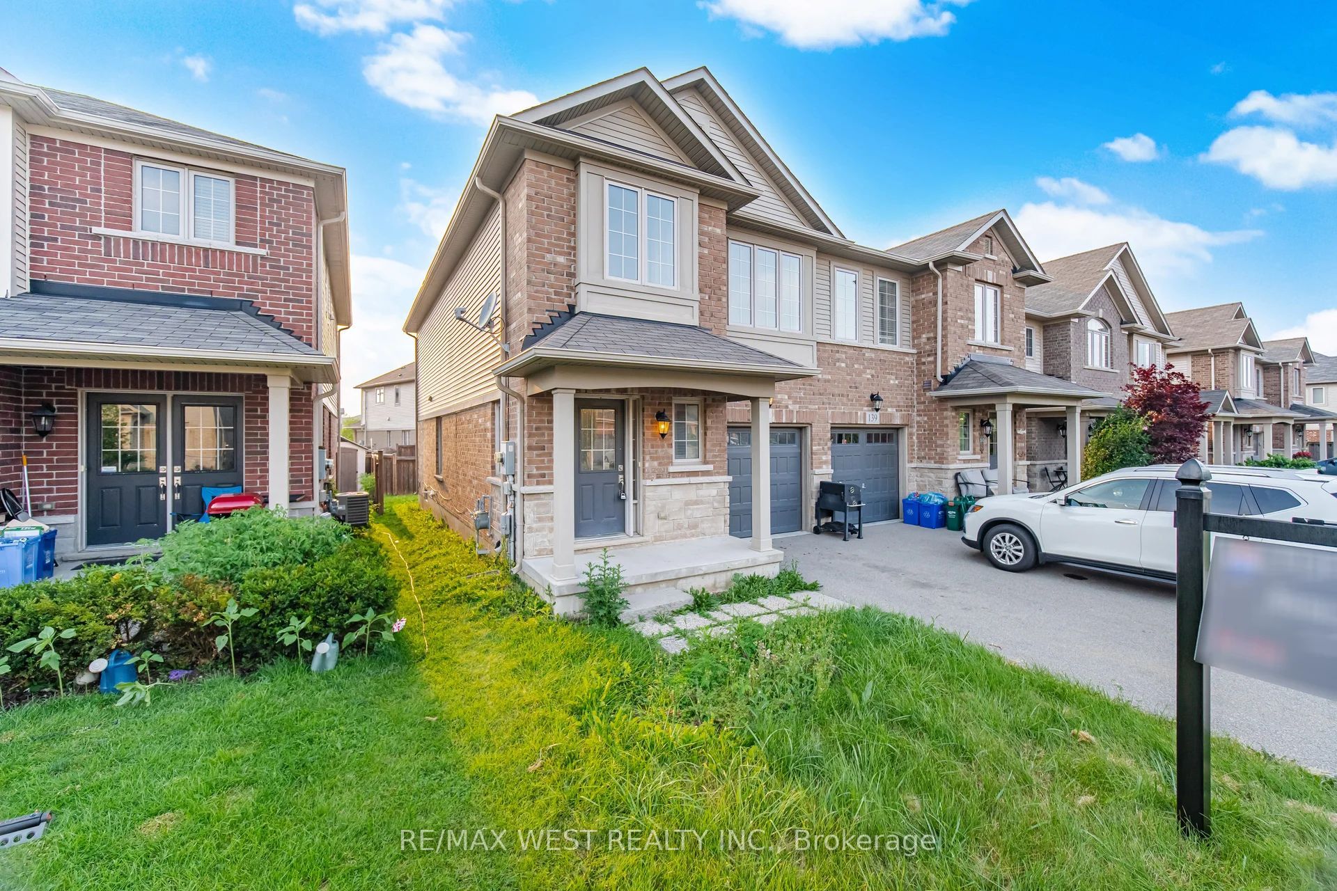 137 Echovalley Drive, Hamilton, ON L8J 0H1 photo 5