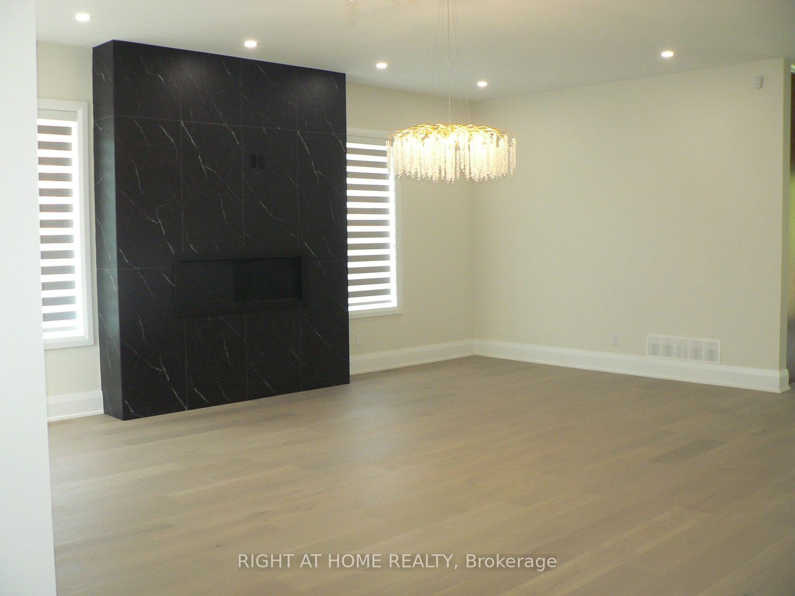 13 Bell Park Street, Stittsville - Munster - Richmond, ON K2S 1J1 photo 3