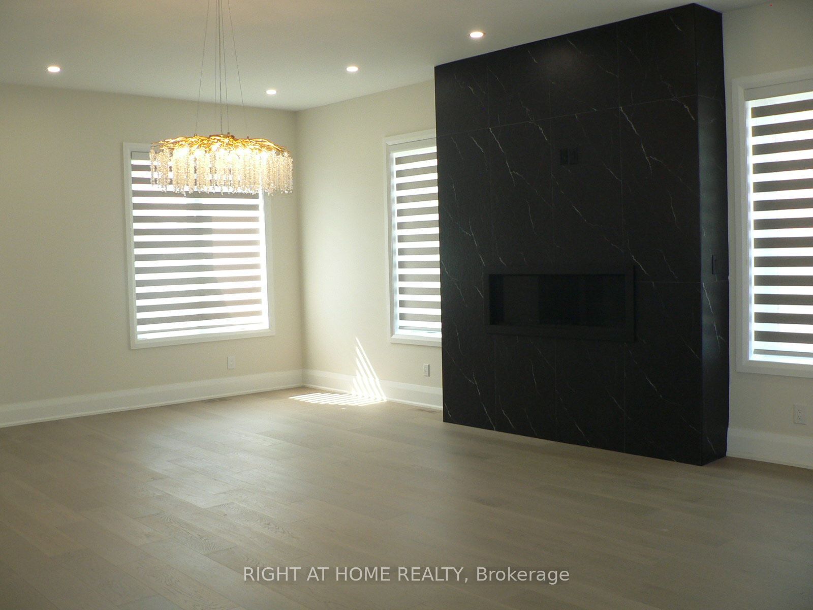 13 Bell Park Street, Stittsville - Munster - Richmond, ON K2S 1J1 photo 4