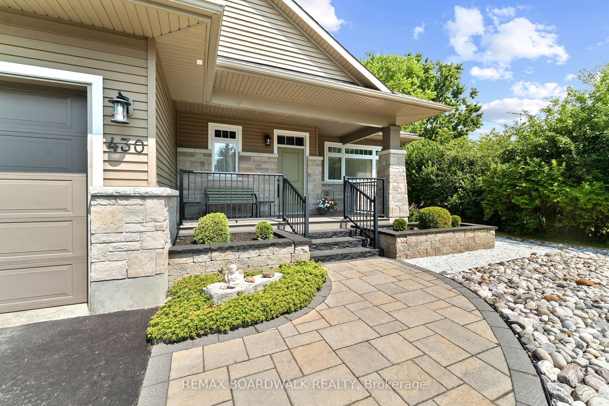 430 Main Street, North Dundas, ON K0C 2K0