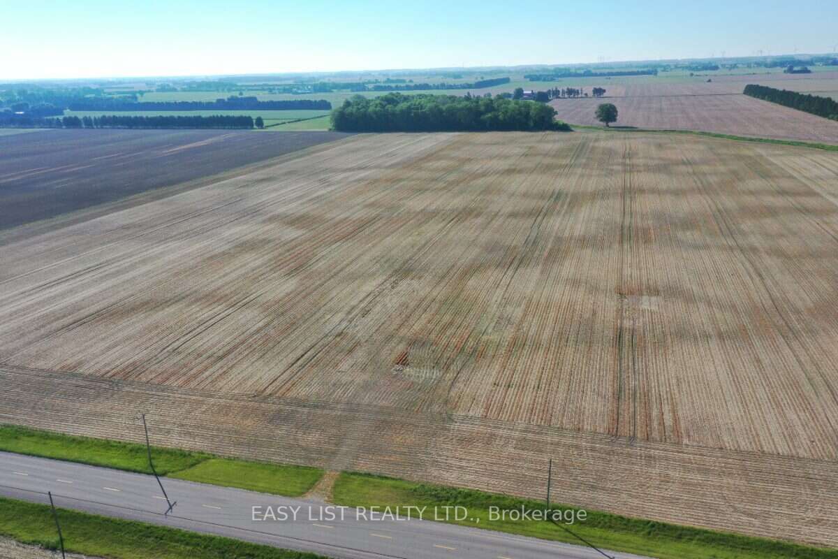 11440 Fairview Line, Chatham-Kent, ON N7M 5J4