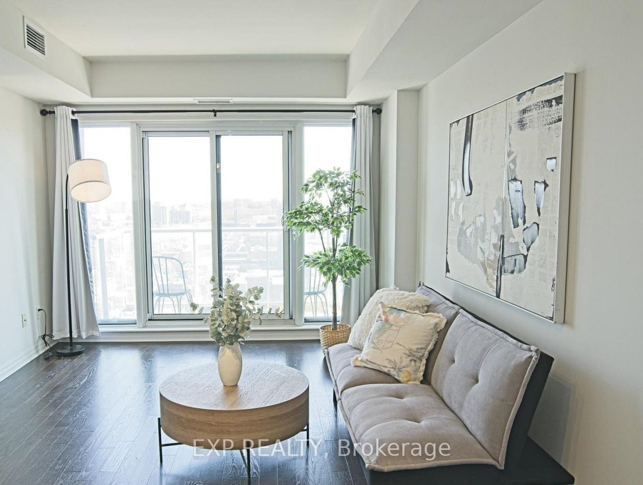 195 Besserer Street 2604, Lower Town - Sandy Hill, ON K1N 0B6 photo 3
