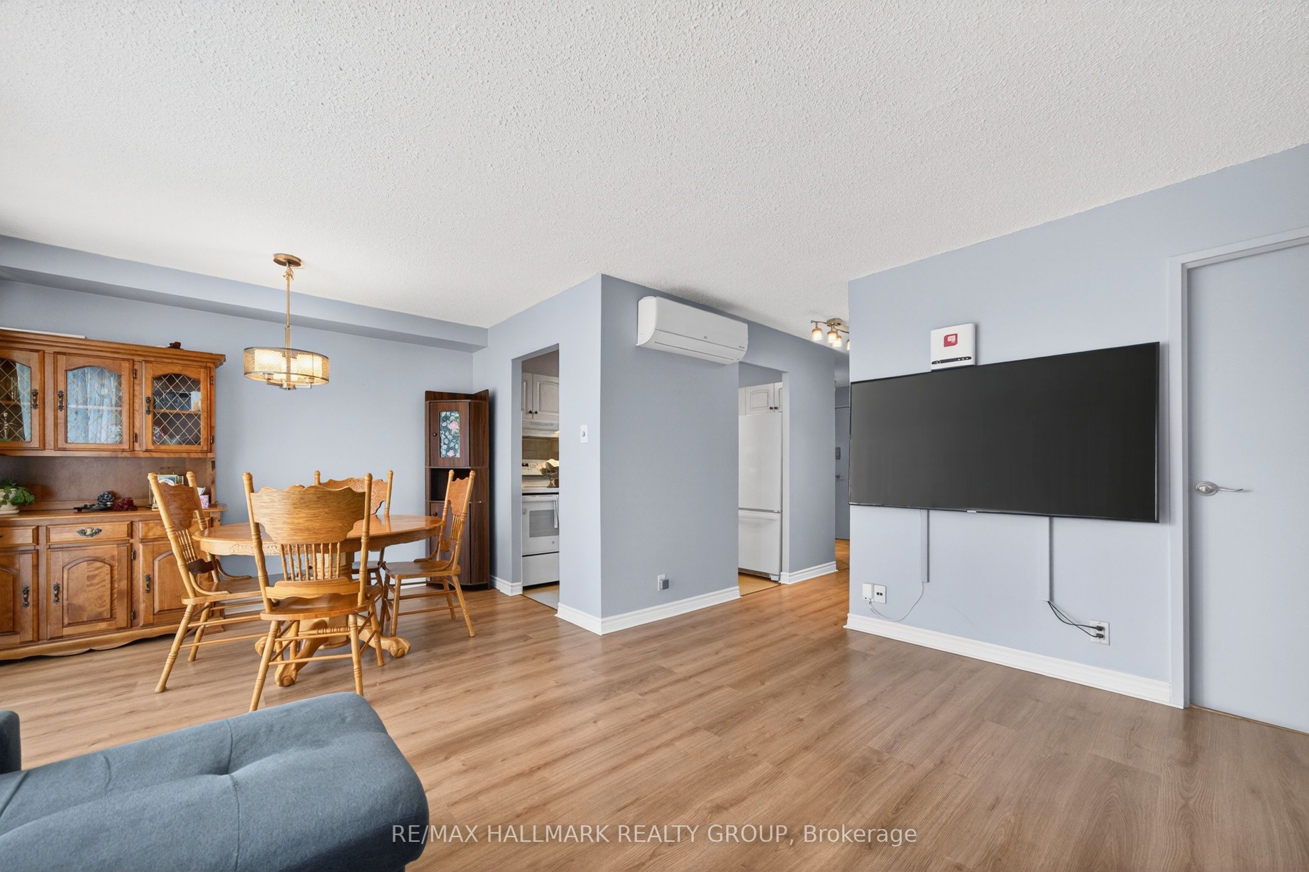 158 A McArthur Avenue 404, Vanier and Kingsview Park, ON K1L 7E7 photo 5