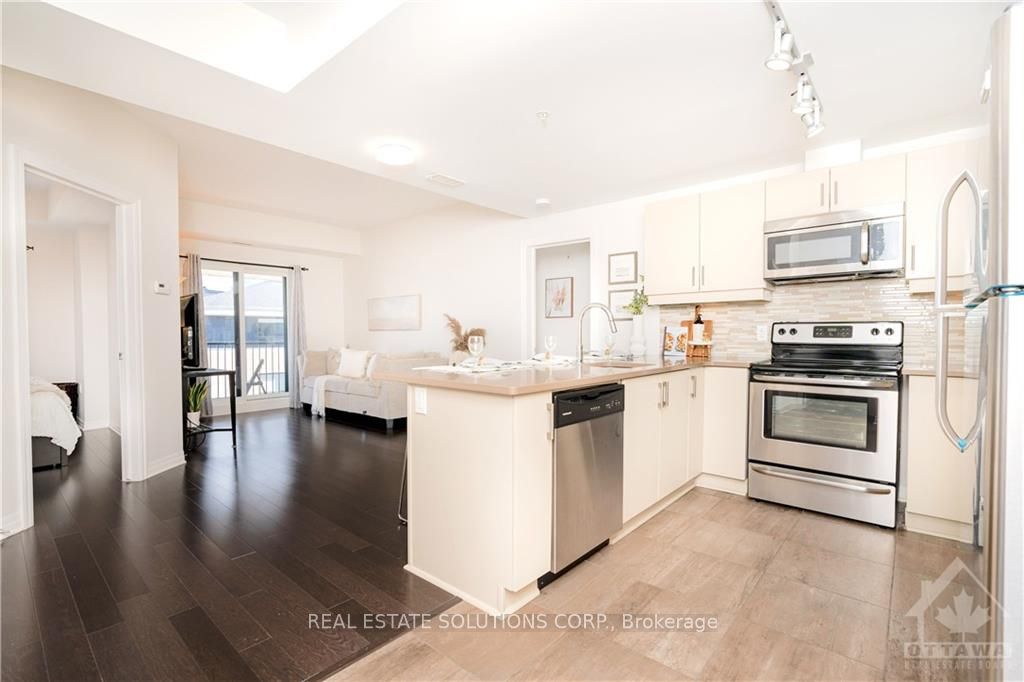 250 Winterfell Private 1, Hunt Club - South Keys and Area, ON K1G 4J1 photo 4