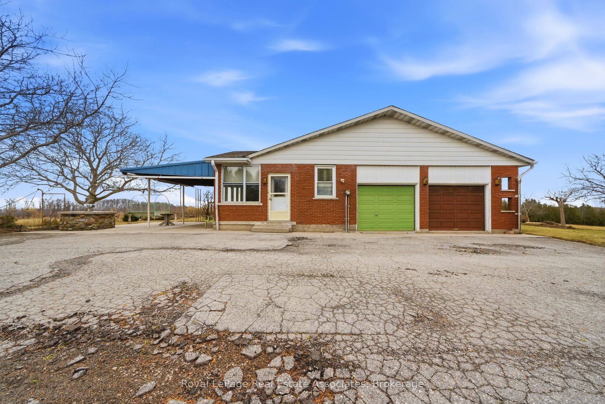1137 Ridge Road, Hamilton, ON L8J 2X5 photo 3