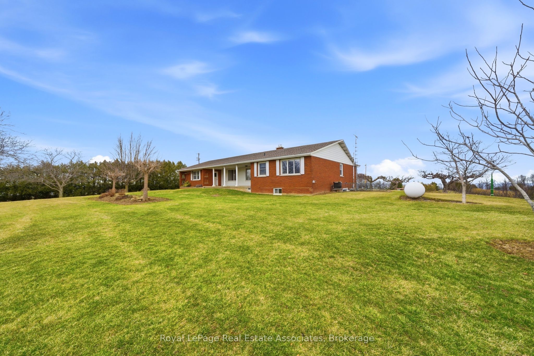 1137 Ridge Road, Hamilton, ON L8J 2X5 photo 4