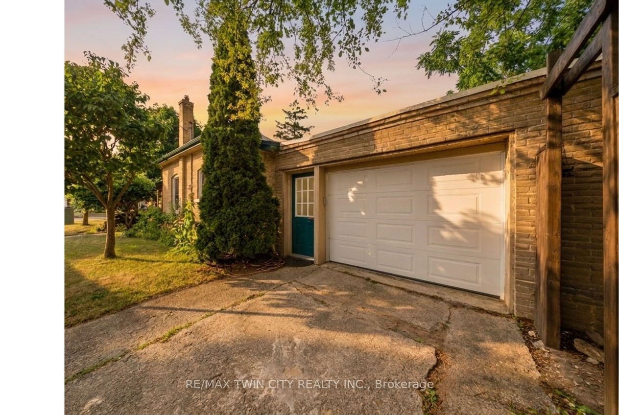 254 Erie Avenue, Brantford, ON N3S 2H2 photo 3