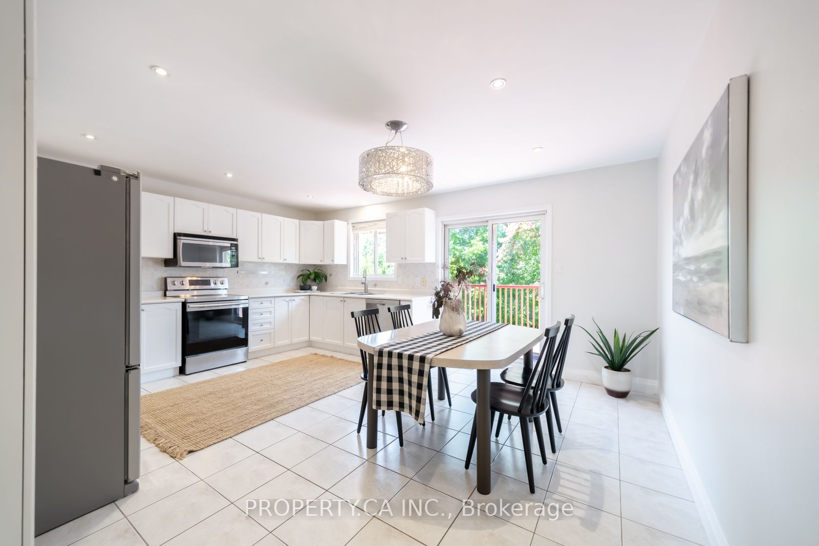67 Massena Drive, Hamilton, ON L9B 2J3 photo 3